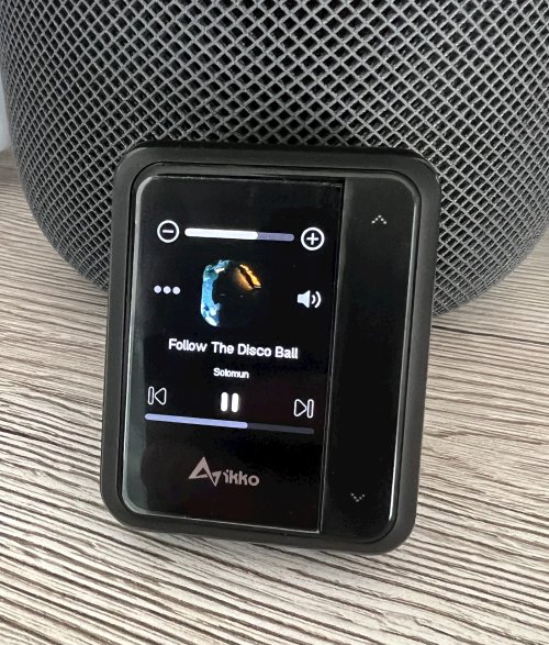 Ikko ActiveBuds AB02 Con Touchscreen AMOLED | Traduzione Bidirezionale AI 45 Lingue, Registrazione, ChatGPT-4o | Bluetooth 5.3 E Doppia Connessione | Design Vincitore IF