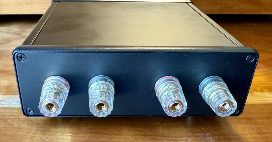 Zynsonix Speaker Amp to Headphone Converter Box Headphone Reviews and