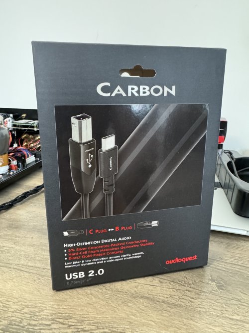 audioquest Carbon USB A →B 0.75mケーブル Audioquest Carbon USB 2.0 ケーブル A-B 0.75m