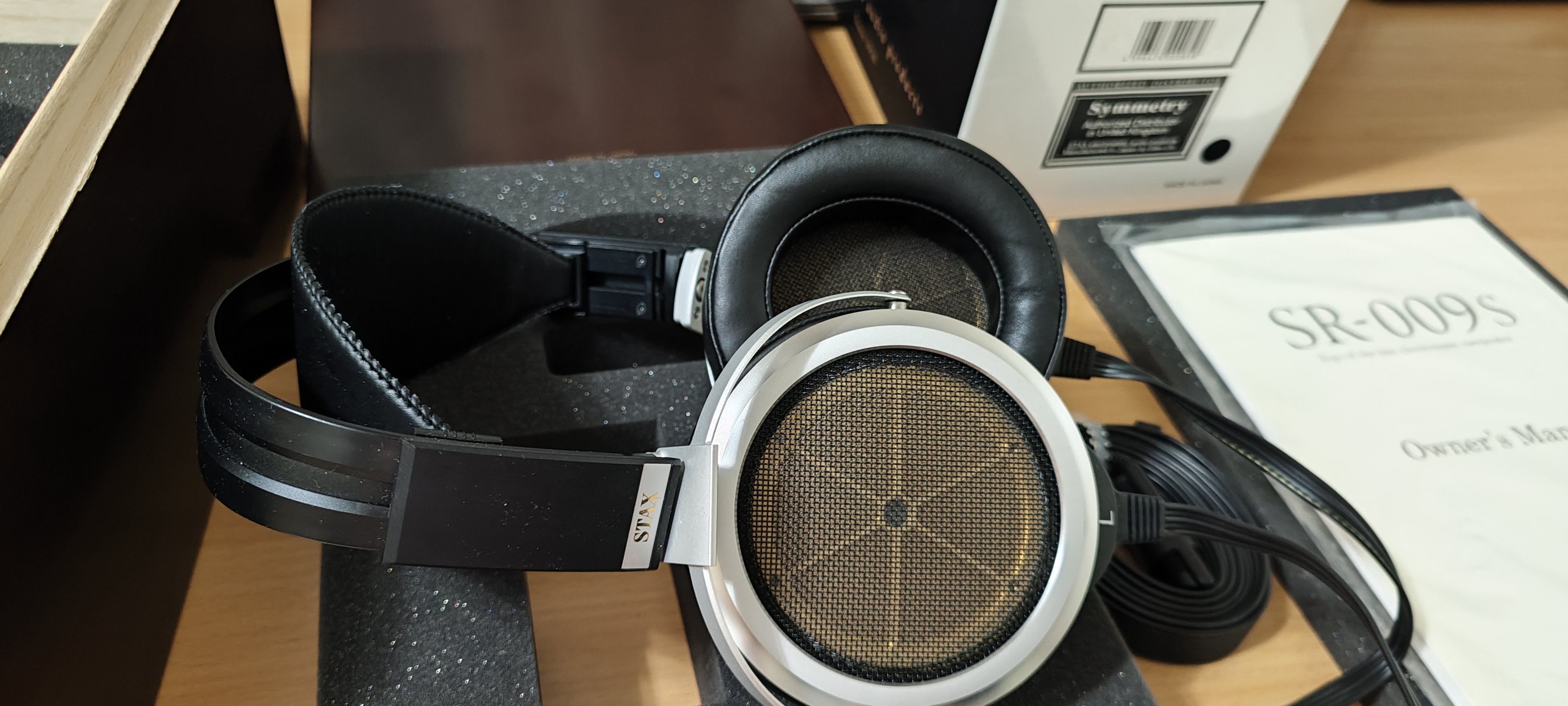 Stax SR-009S Electrostatic Headphones | Headphone Reviews and