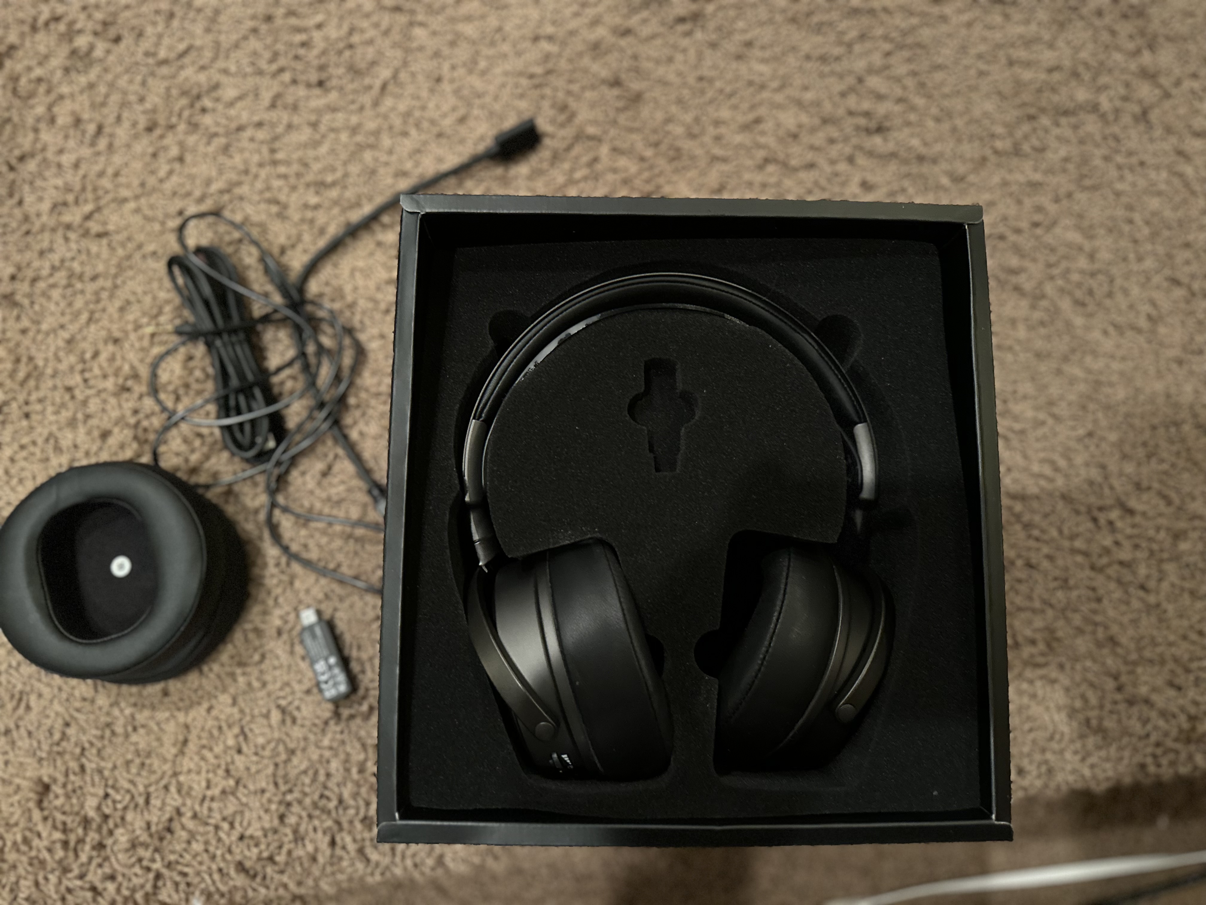 Audeze Maxwell (XBOX) w/Dekoni Sheepskin Earpads and Capra Audio Strap Headphone Reviews and