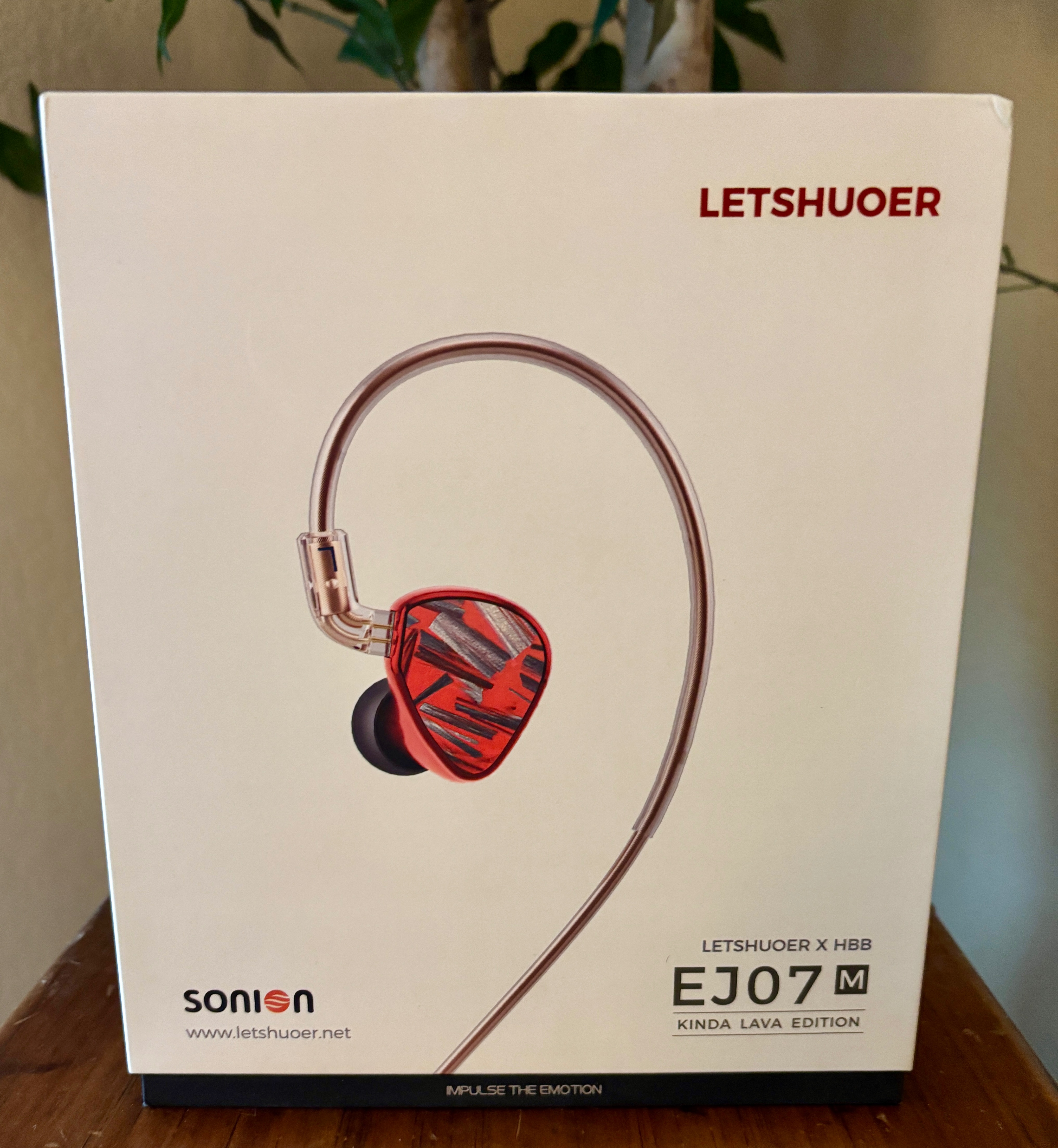 イヤホン LETSHUOER x HBB EJ07M Kinda Lava Edition イヤホン LETSHUOER x HBB EJ07M Kinda Lava Edition Letshuoer