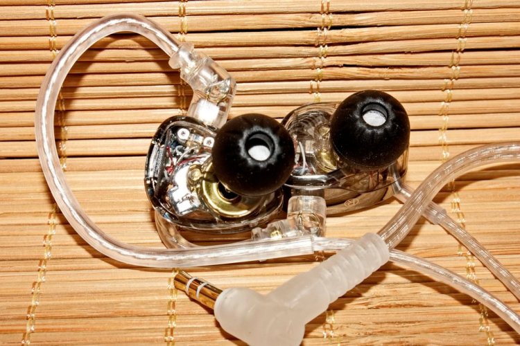 KZ ZA12 22_r.jpg