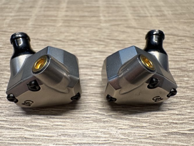 Campfire audio Ara