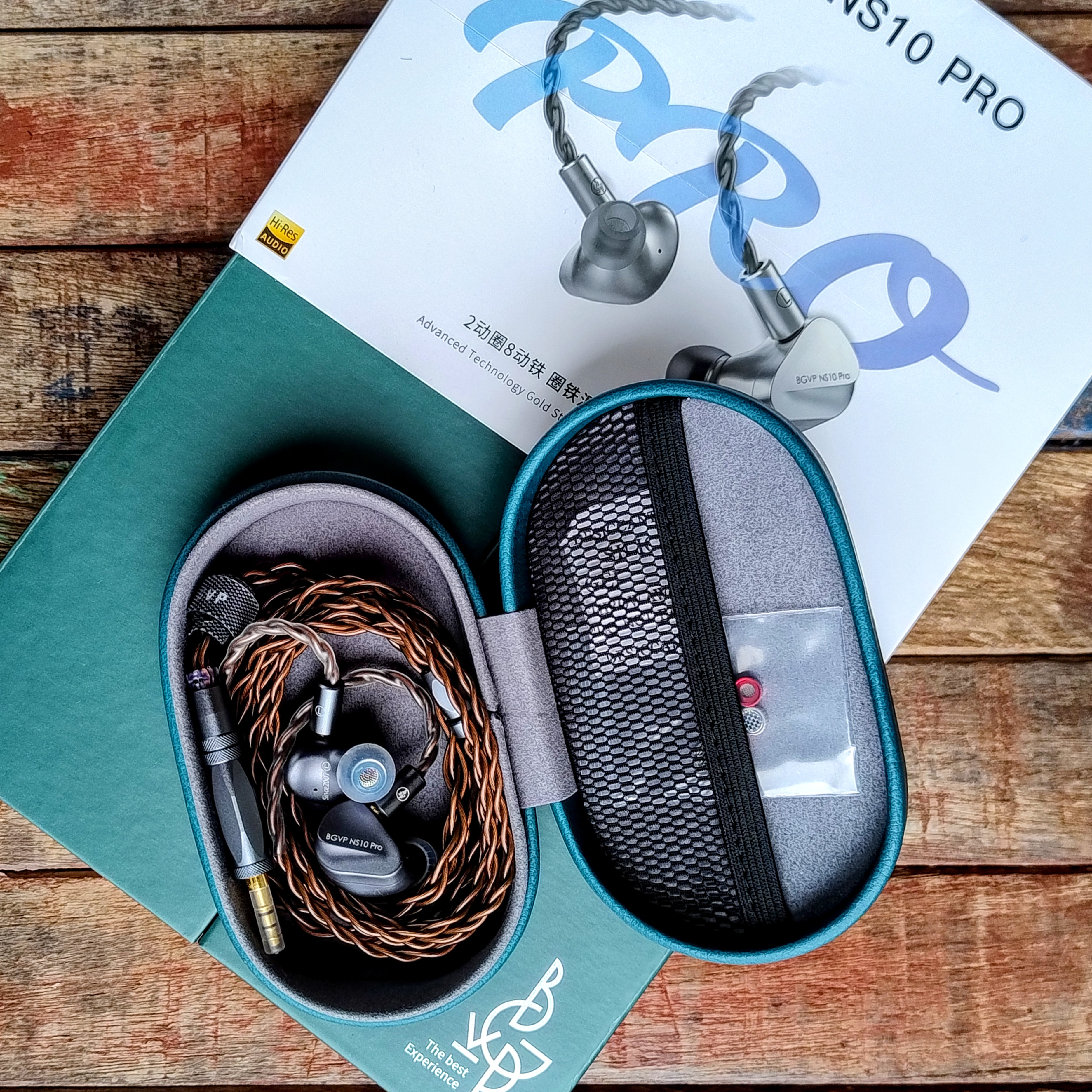 イヤホン BGVP NS10 Pro BGVP NS10 Pro 8BA+2DD Hybrid Driver In Ear Monitor — HiFiGo