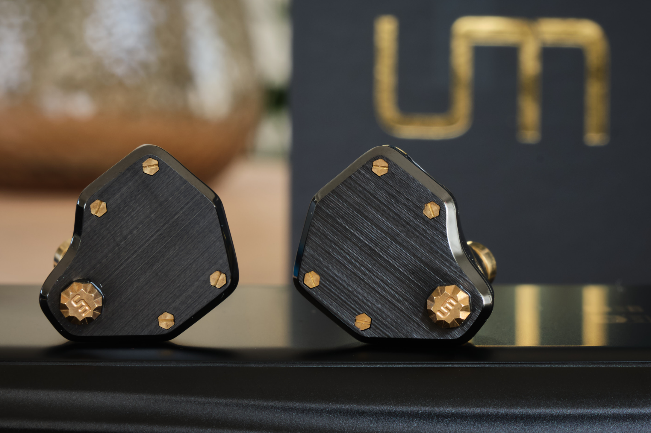 Unique Melody Mest Jet Black - Reviews | Headphone Reviews