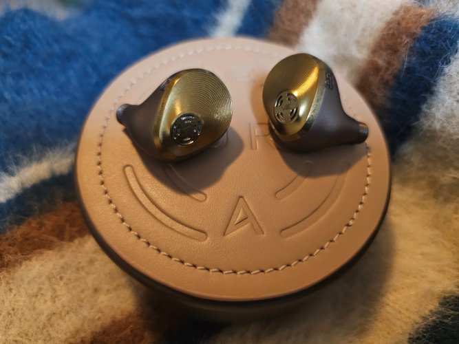 Vision ears aura 中古価格 | HifiZero