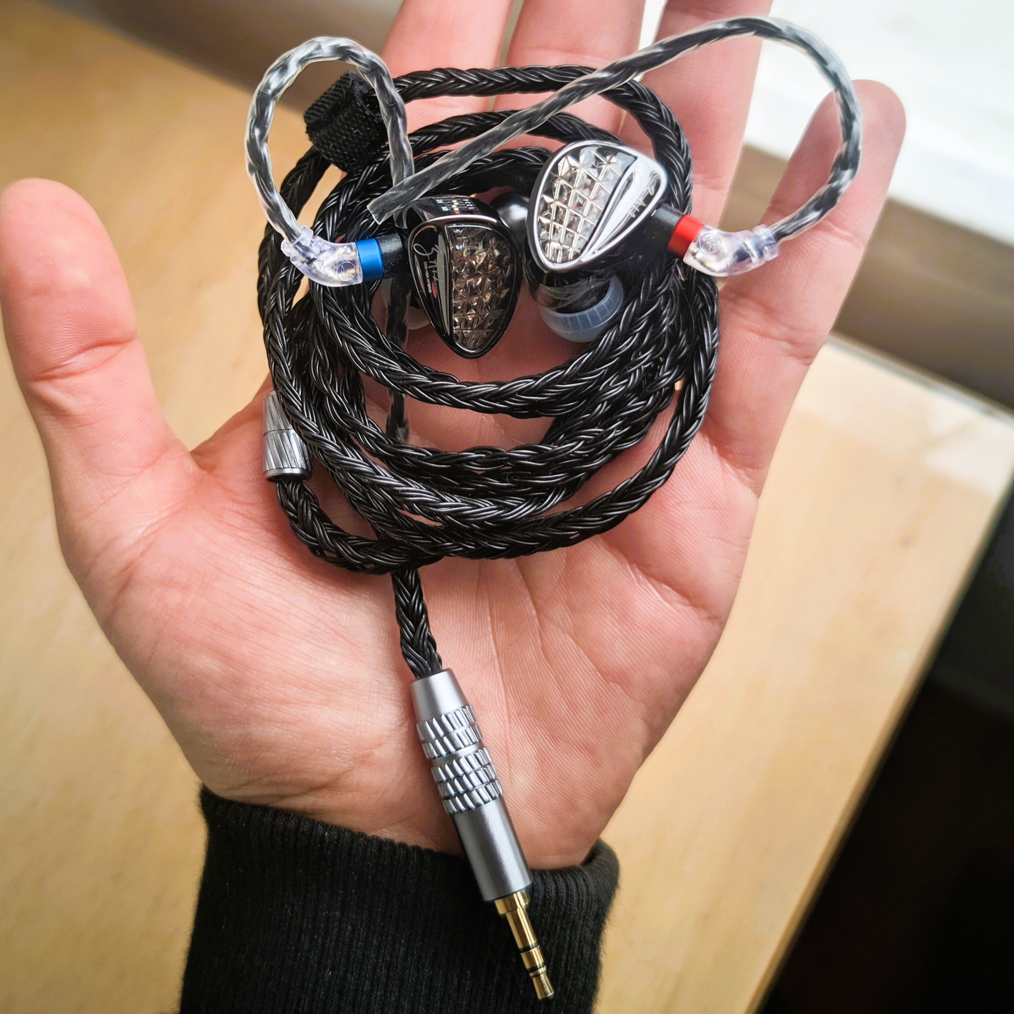 KZ ZA12】Hybrid 4BA+2DD IEM with Adjustable Switches