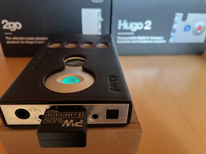 Closed: Chord Hugo2/2Go, pw audio 4.4 and leather case | Headphone ...