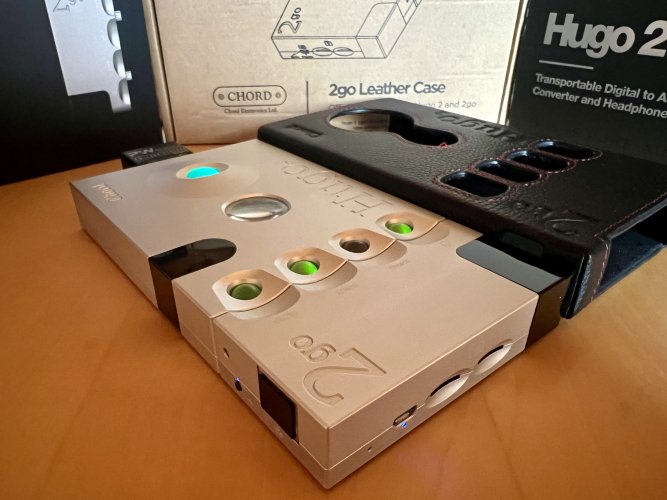 Closed: Chord Hugo2/2Go, pw audio 4.4 and leather case | Headphone ...