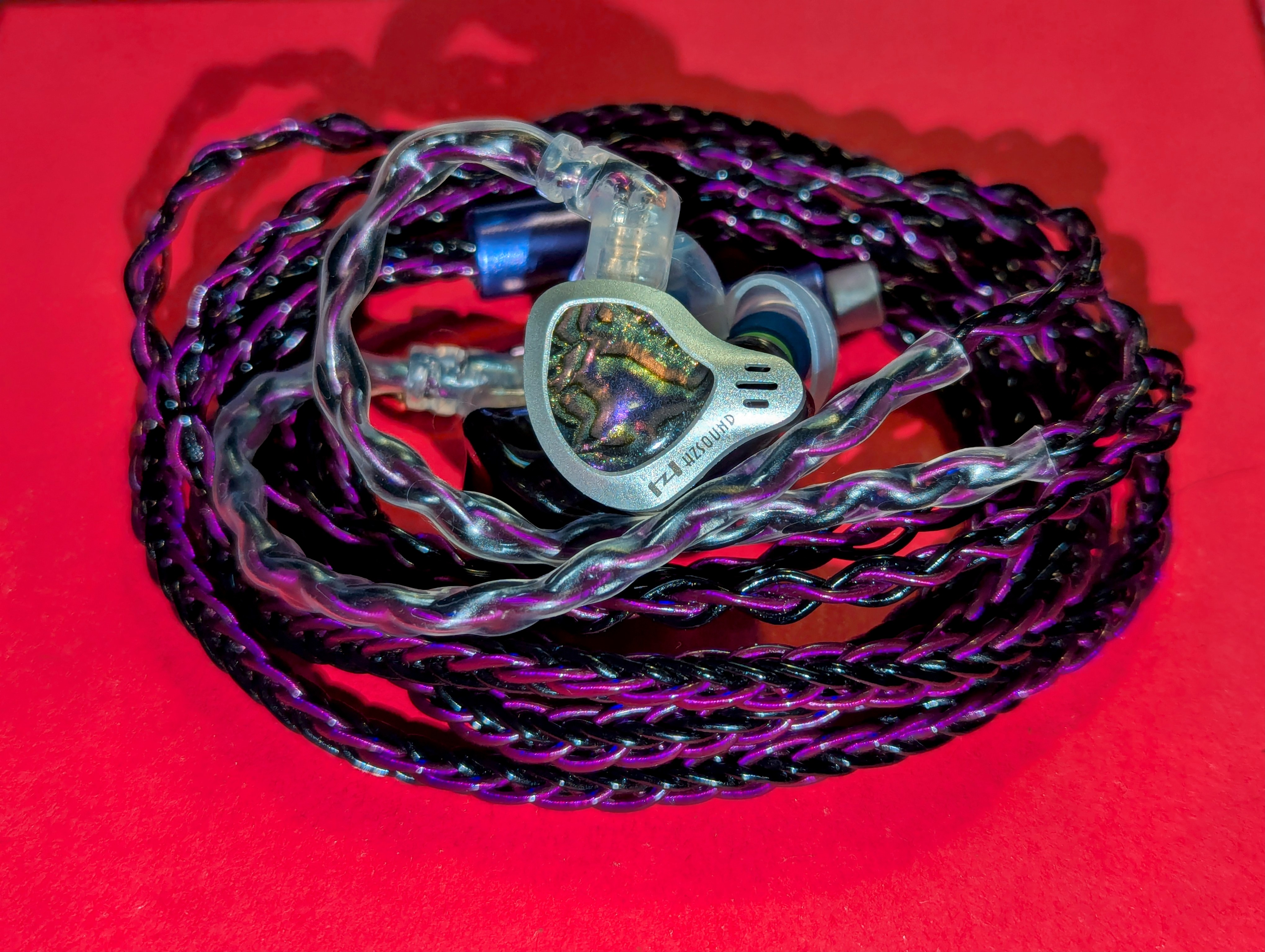 KeepHiFi Hzsound Dual-Driver HiFi Earphones, PVD-coated Composite