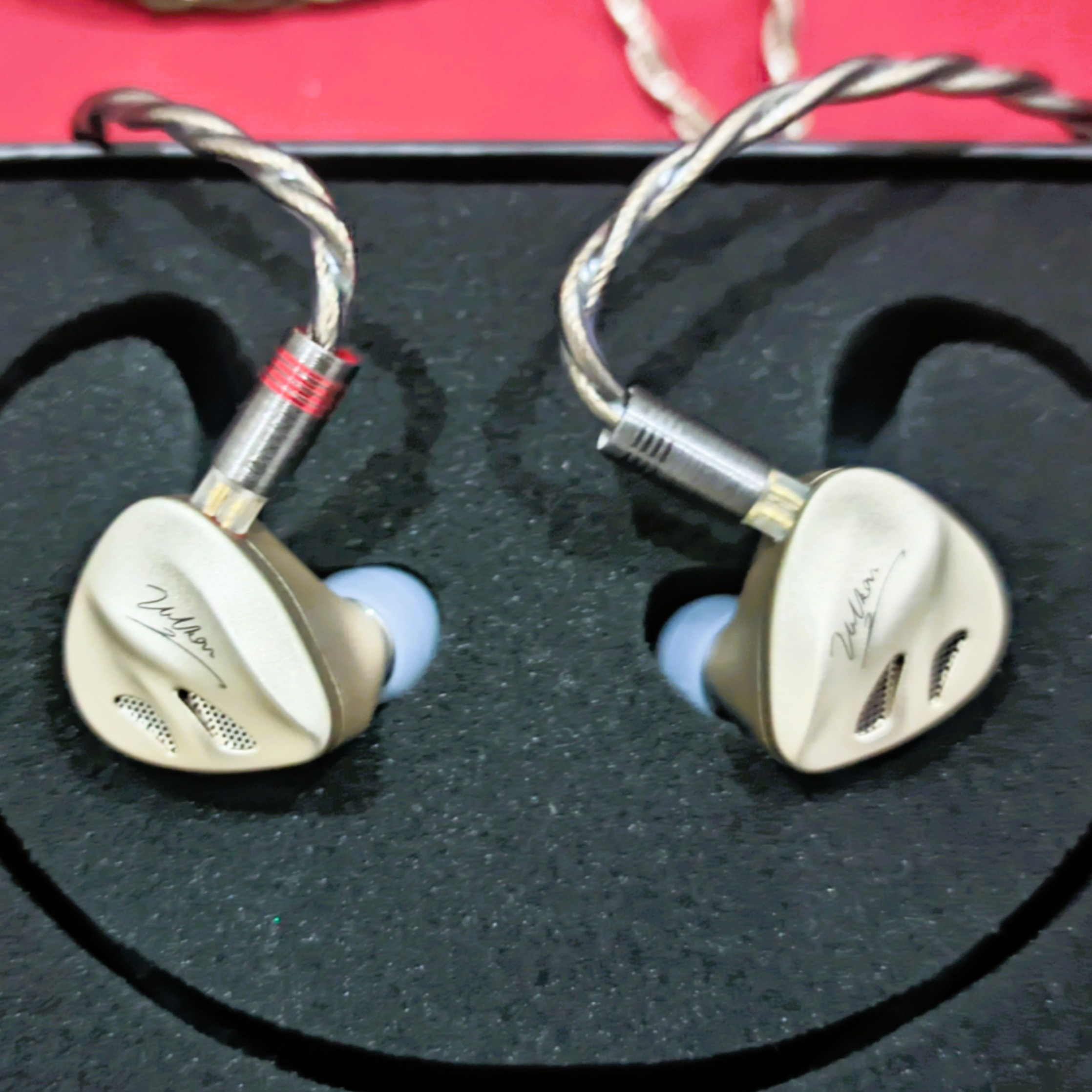 【美品】DUNU-TOPSOUND Vulkan 2（2pin） DUNU Vulkan 2 - Reviews | Headphone Reviews and Discussion