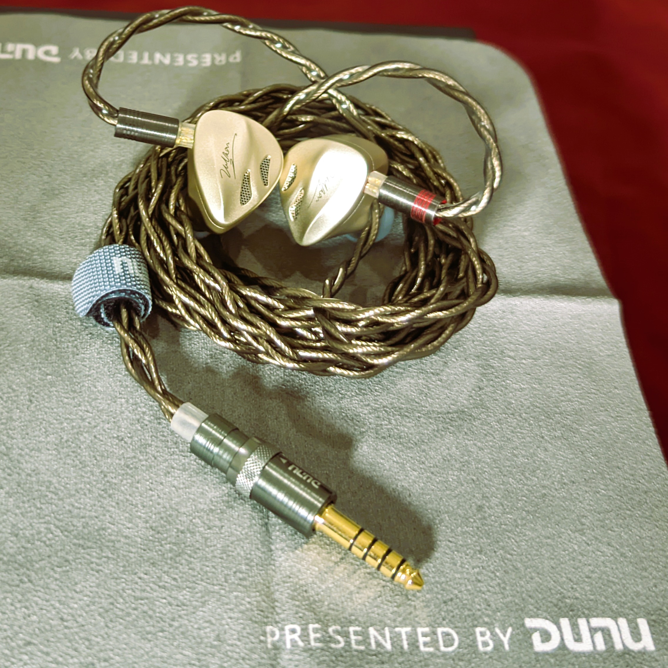 【美品】DUNU-TOPSOUND Vulkan 2（2pin） DUNU Vulkan 2 - Reviews | Headphone Reviews and Discussion