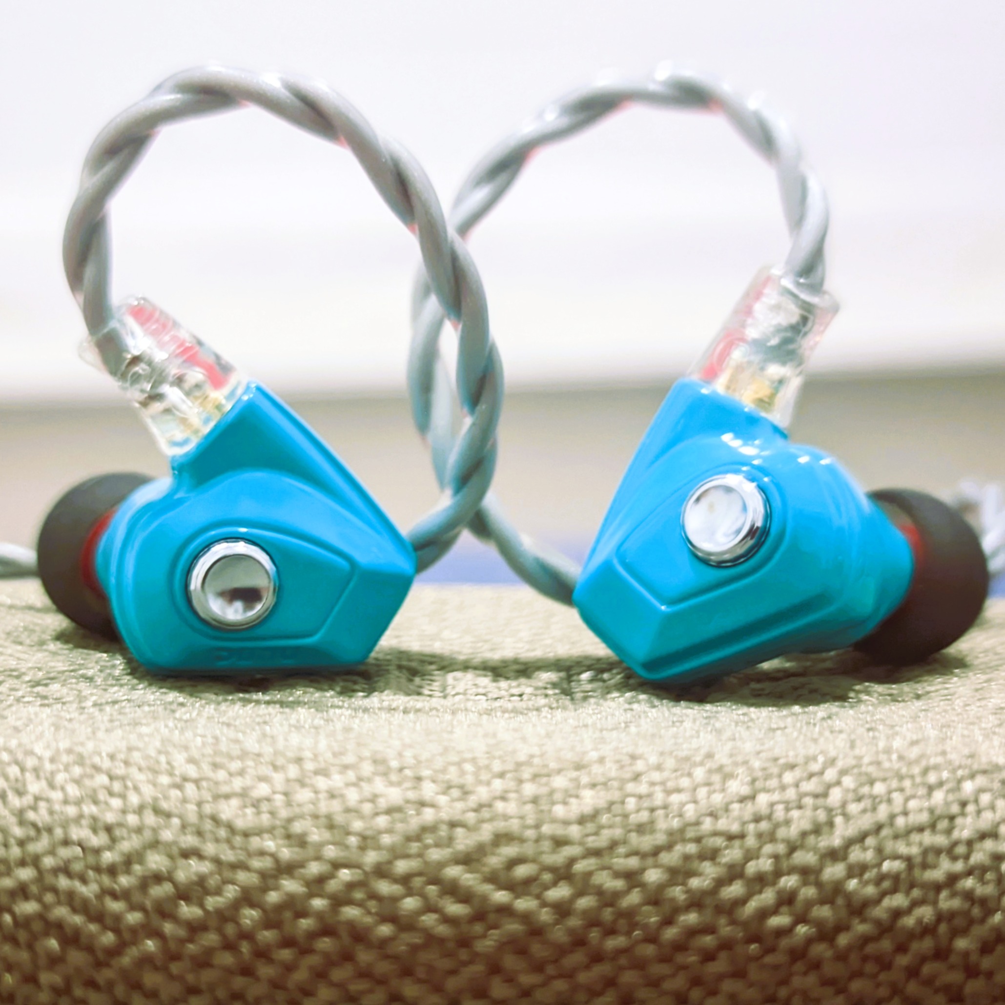 DUNU Titan S2 - Reviews | Headphone Reviews and Discussion