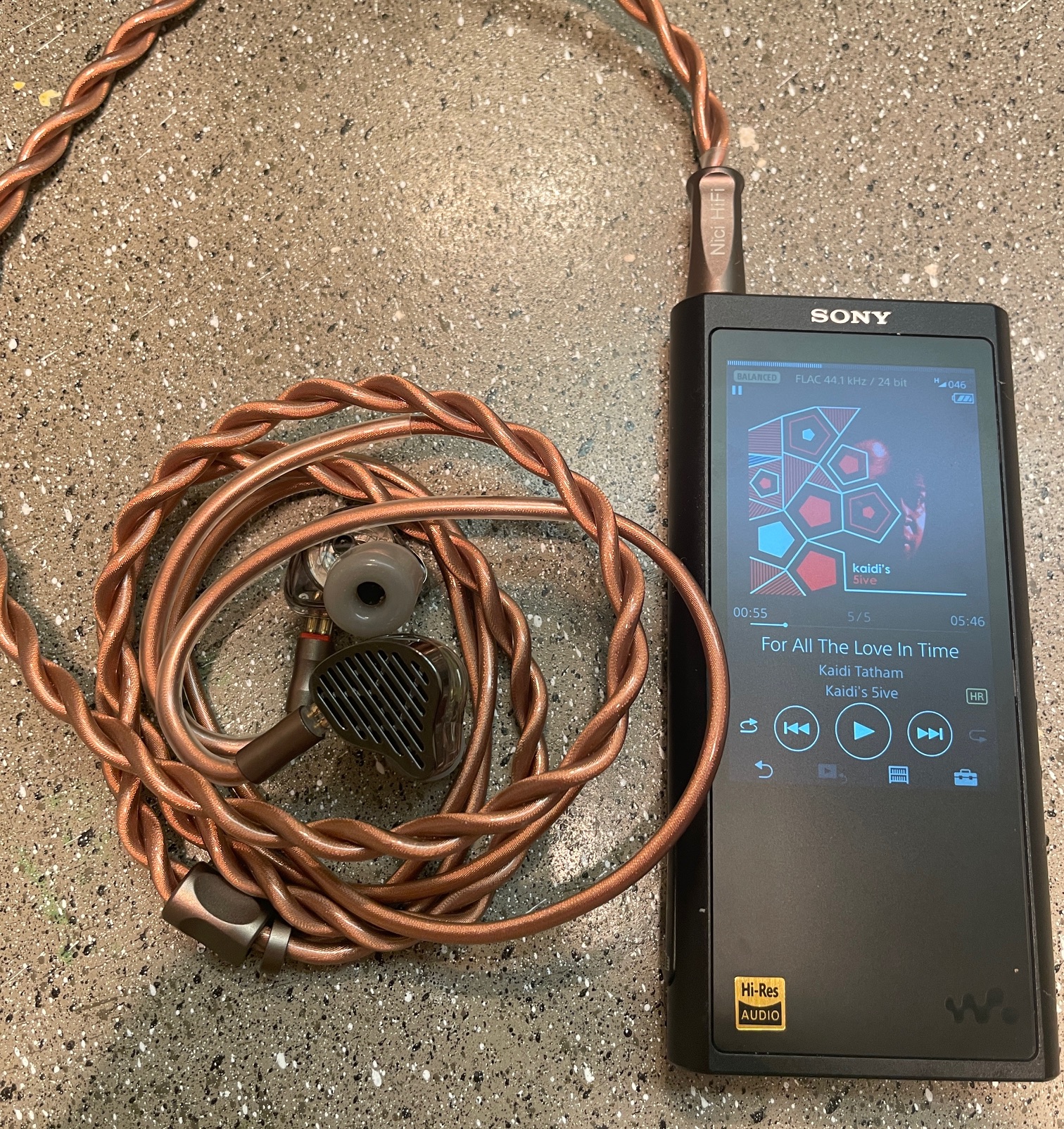 Pictures of Your Portable Rig (part XVI) | Page 2593 | Headphone ...