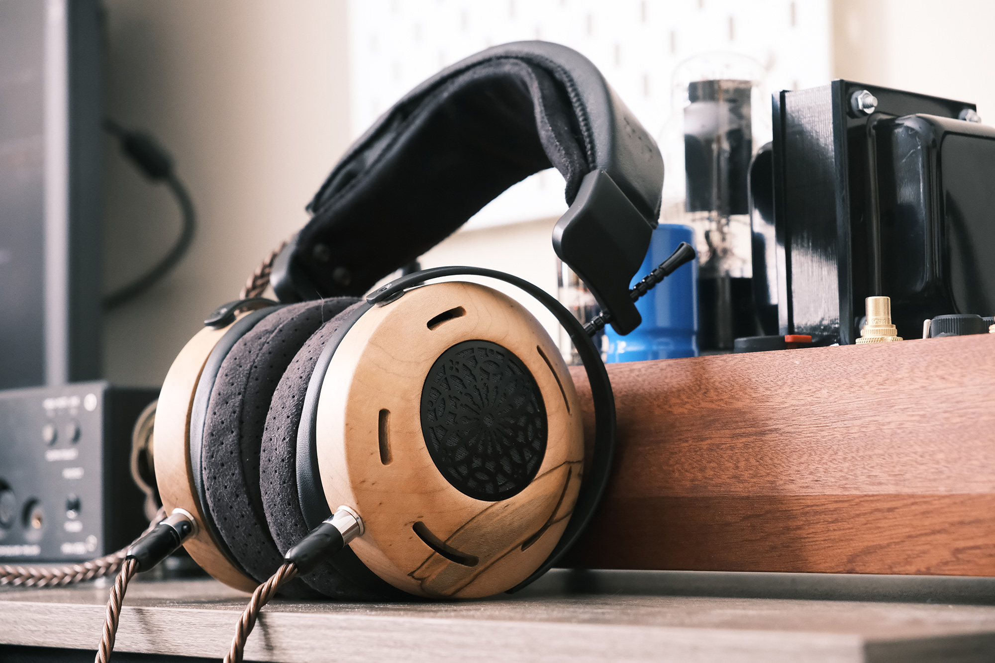 ZMF headphones Auteur Teak おまけパッド・ケーブル付き ZMF headphones Auteur 価格比較 - 価格.com