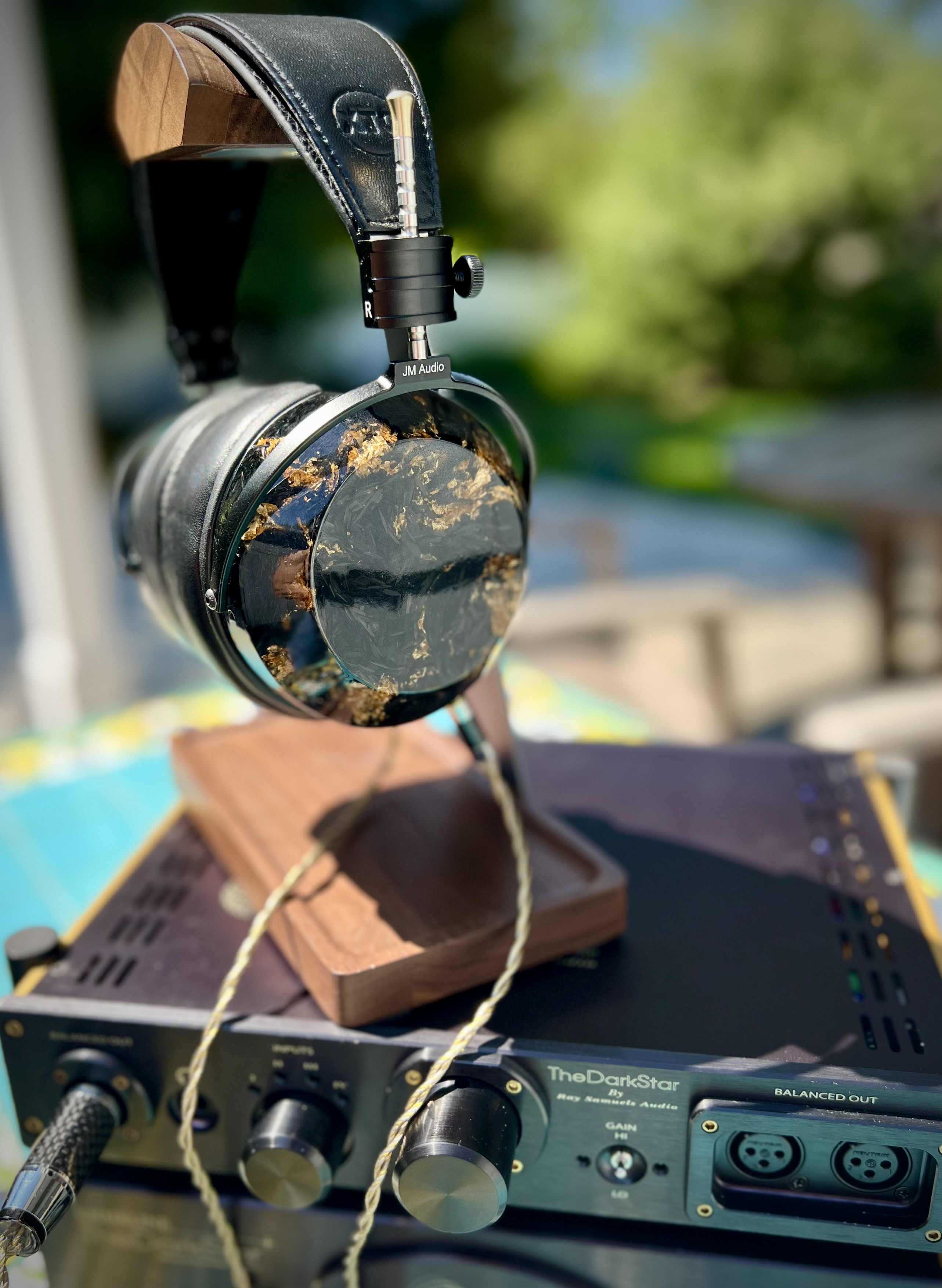 JM AUDIO XTC CARBON UNIVERSE closed back | Headphone Reviews and