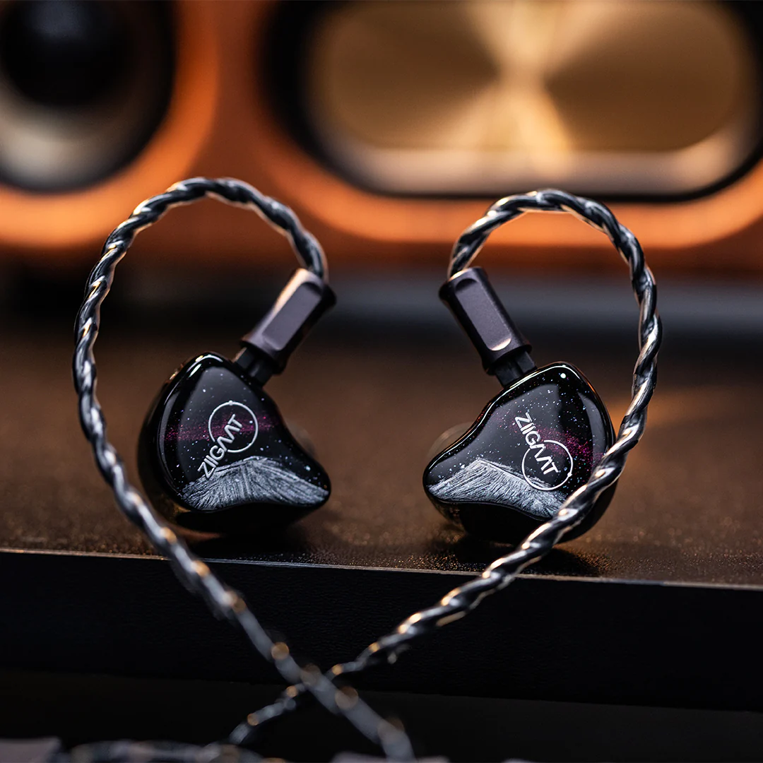 ZiiGaat Crescent Premium 2DD+2BA Hybrid IEM | Headphone Reviews