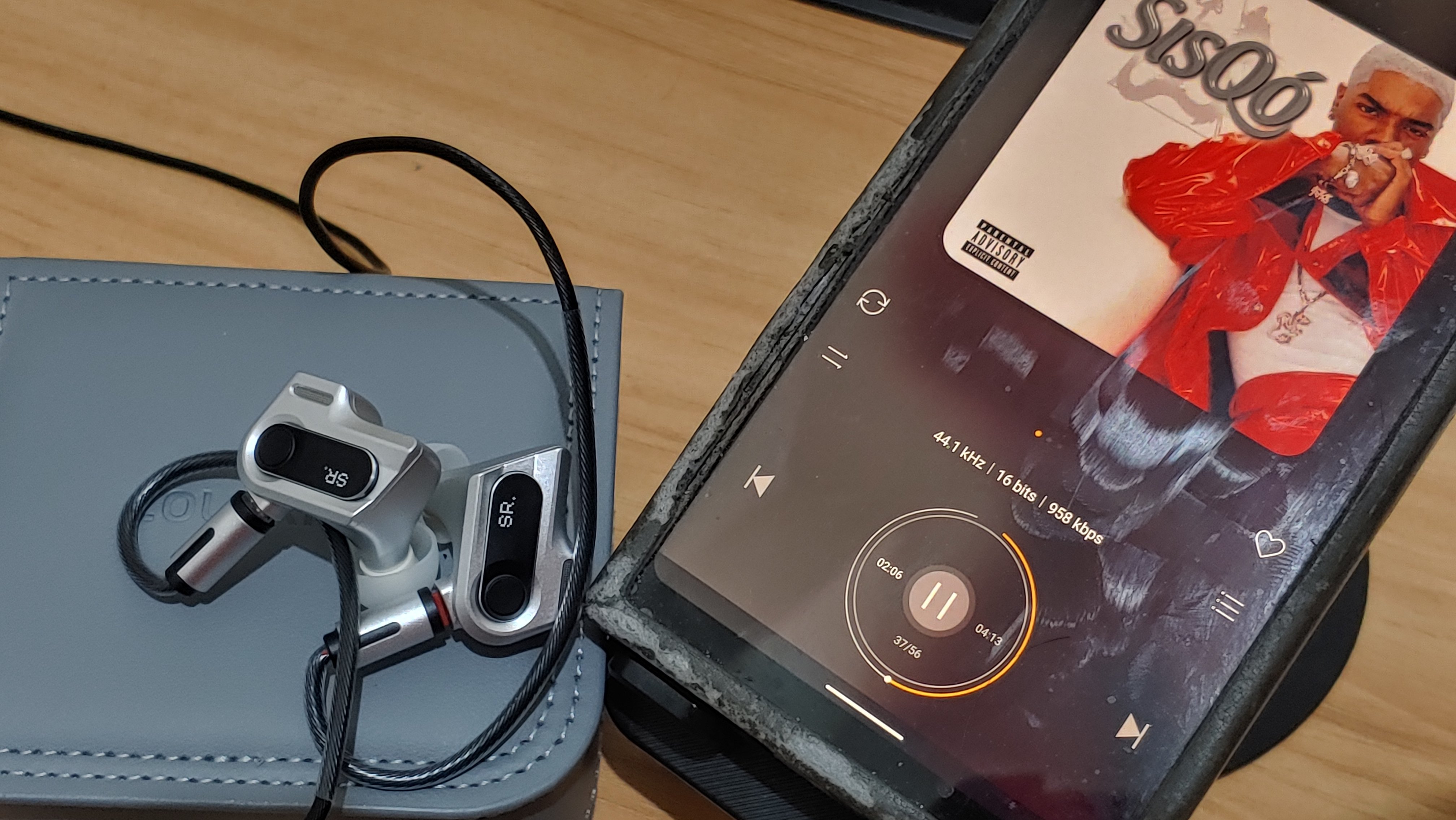 COLORFLY Silver Reference - Reviews | Headphone Reviews and