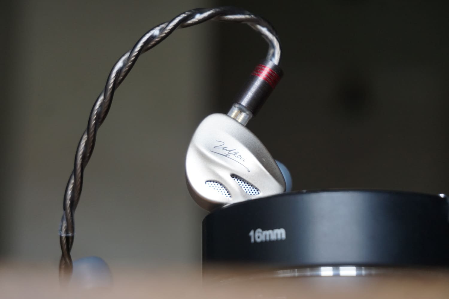 【美品】DUNU-TOPSOUND Vulkan 2（2pin） DUNU Vulkan 2 - Reviews | Headphone Reviews and Discussion