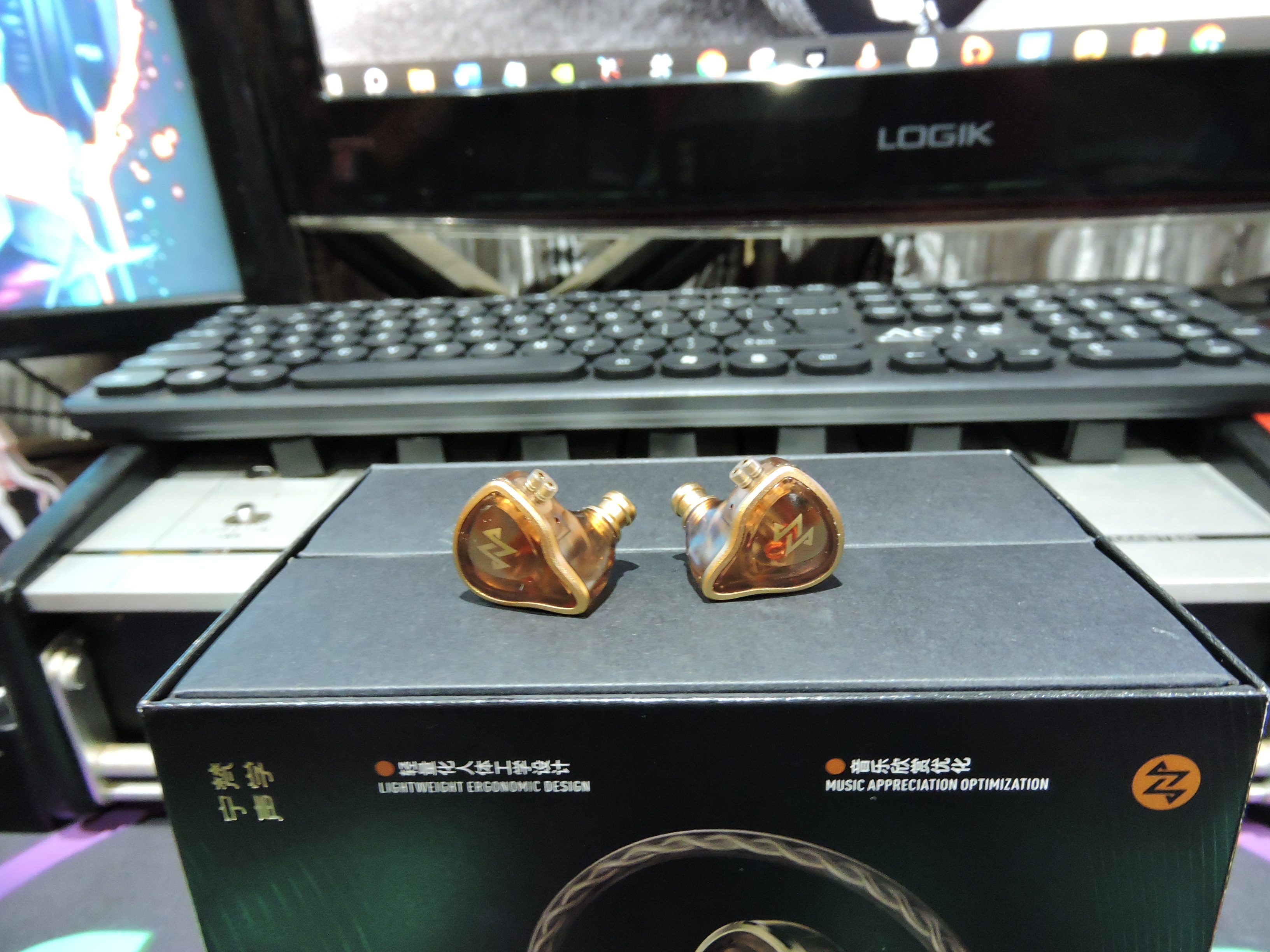 THE RETURN OF ANALOG - Ultra High Fidelity Magazine, image size:3264x2448