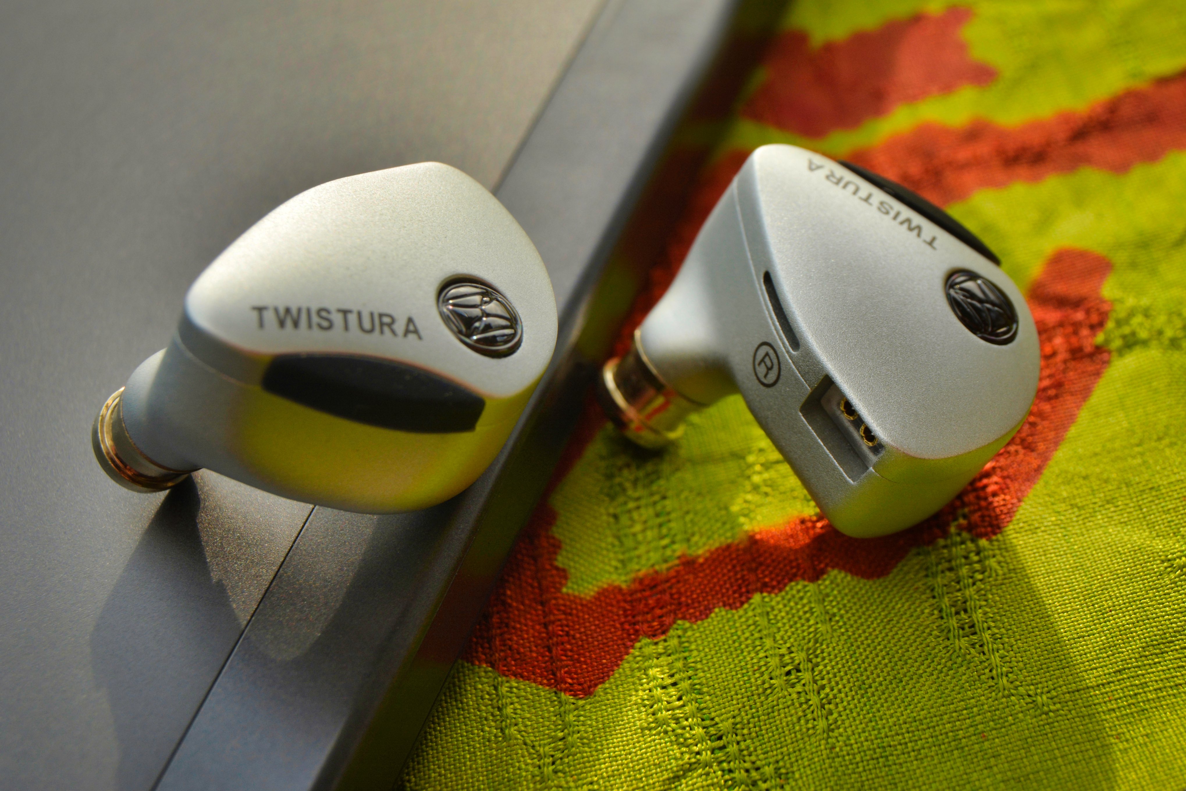 The TWISTURA WoodNote 10mm full-range DD Universal IEM | Headphone