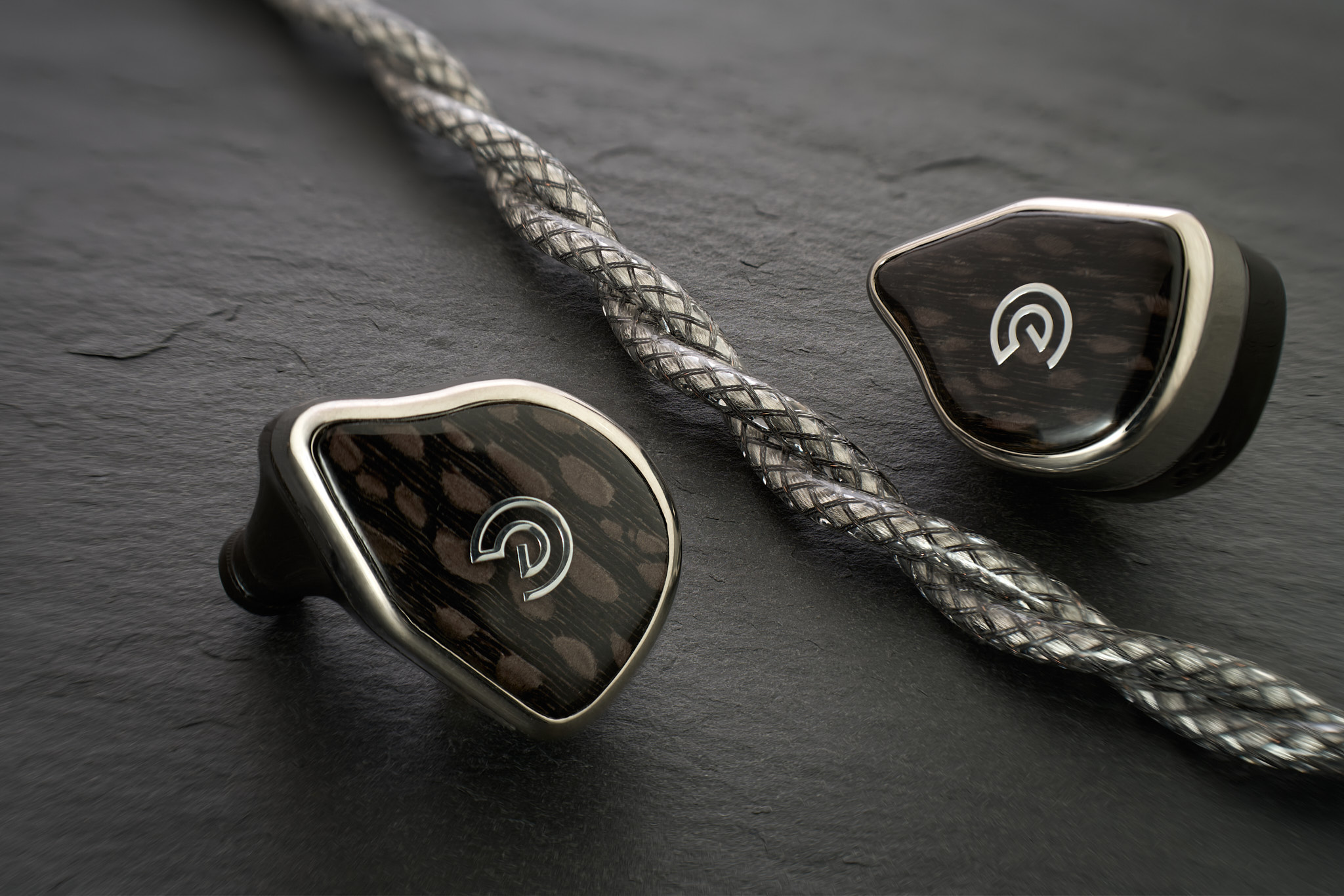 イヤホン Craft Ears x Elise Audio Omnium Ti Craft Ears x Elise Audio Omnium TI (Launch Edition)