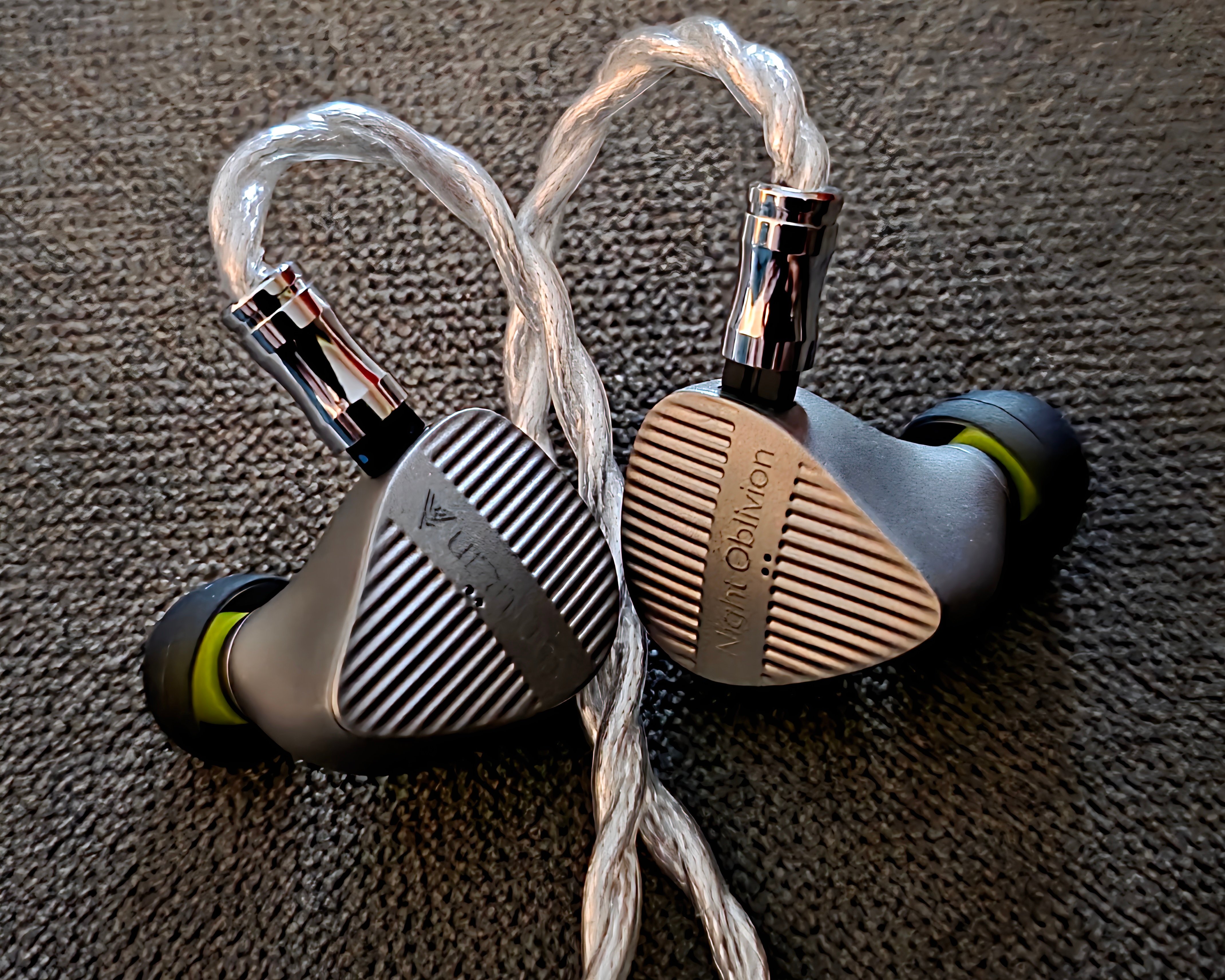 Night Oblivion Butastur ビュタスタル Night Oblivion Butastur : r/iems
