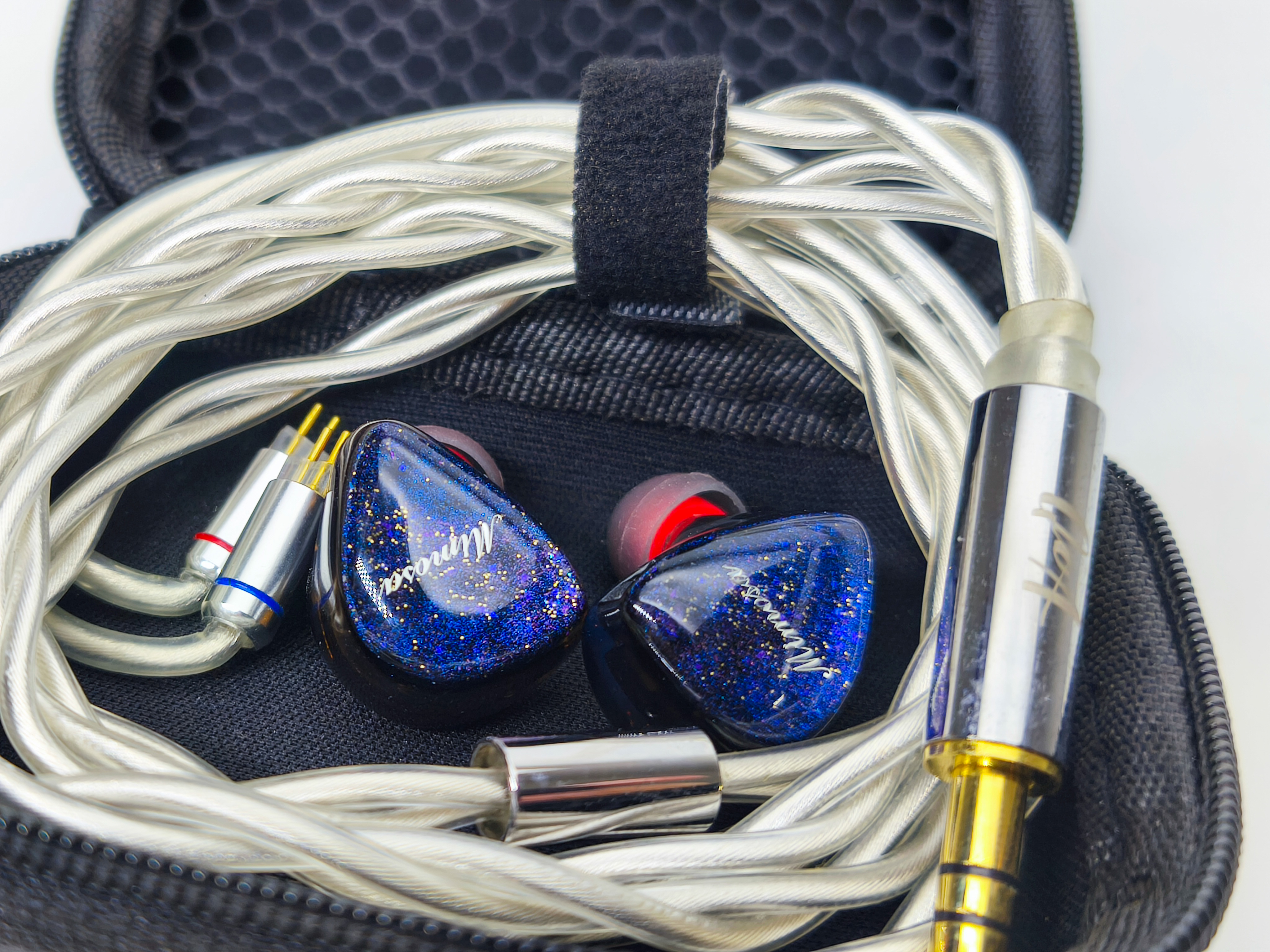 『新品』QoA Mimosa New QoA Mimosa In Ear Earphone 1 Dynamic + 1 Planar IEMs 3.5
