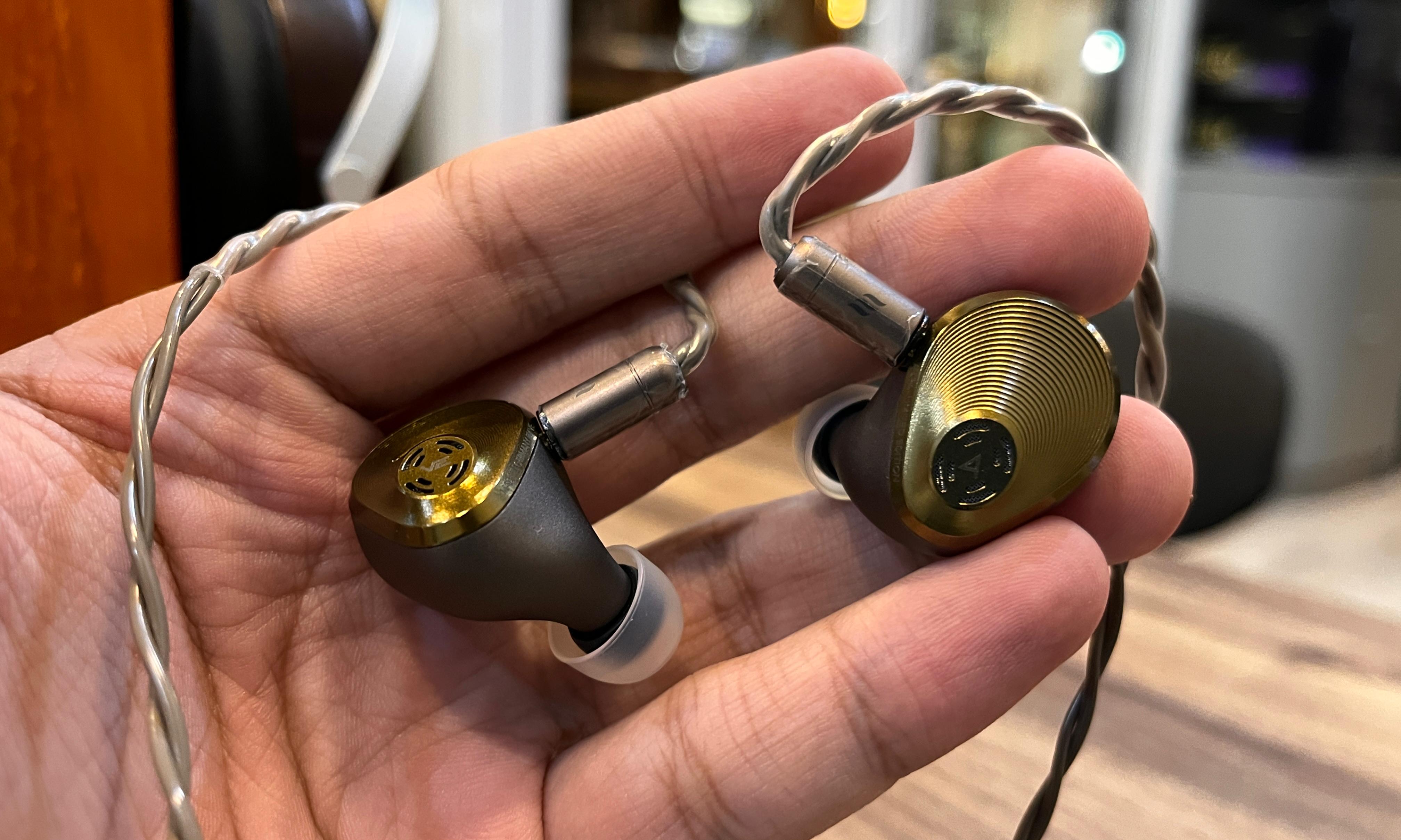 Vision Ears Aura | Headphone Reviews and Discussion - Head-Fi.org