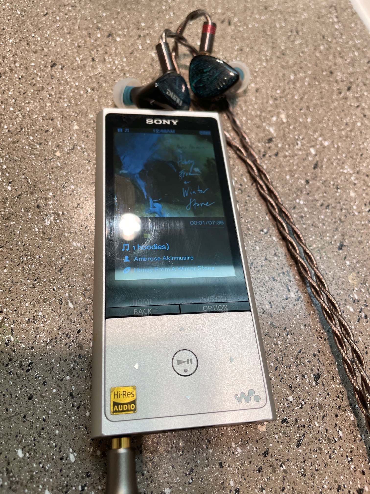 Pictures of Your Portable Rig (part XVI) | Page 2604 | Headphone ...