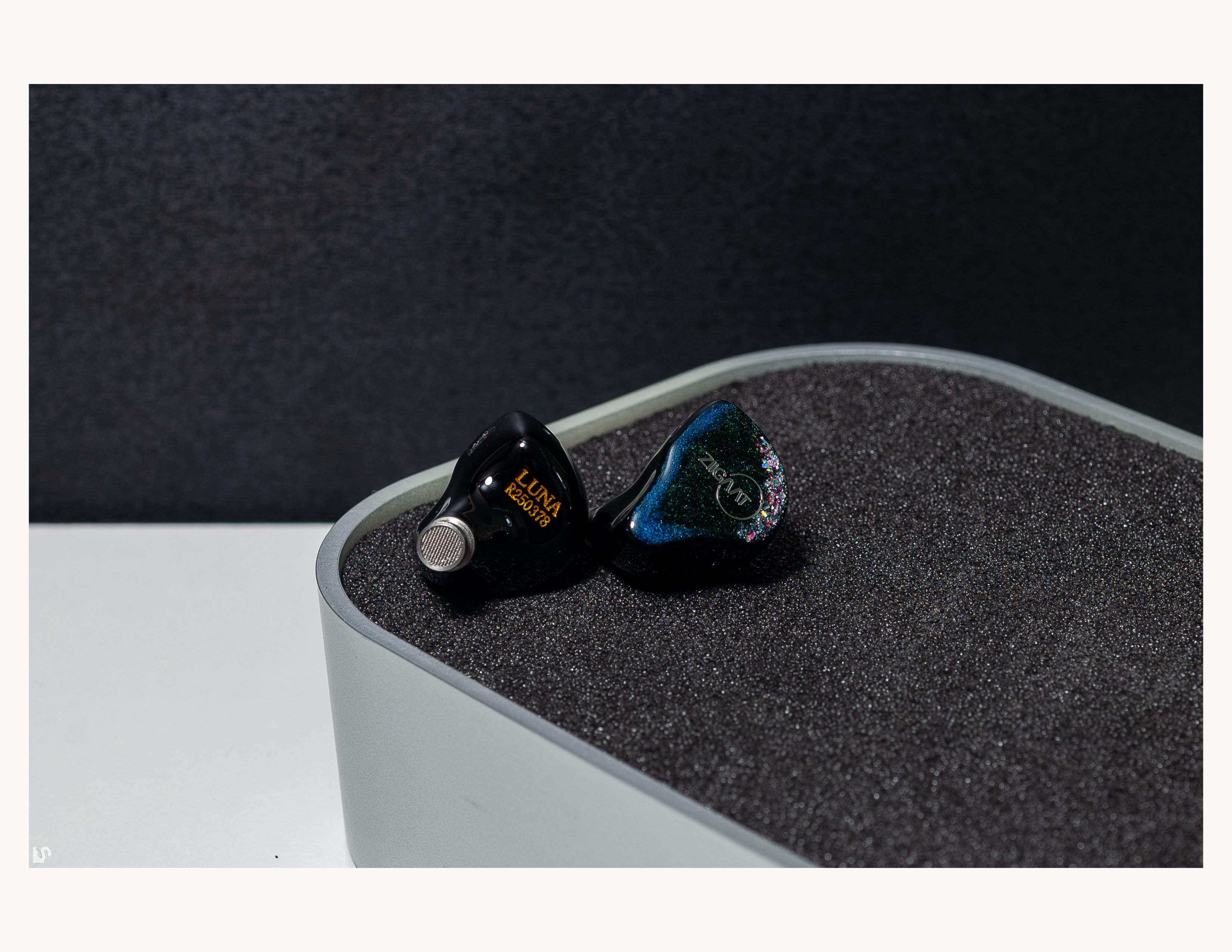 ZiiGaat Luna 6BA In-Ear Universal Monitor - Reviews | Headphone