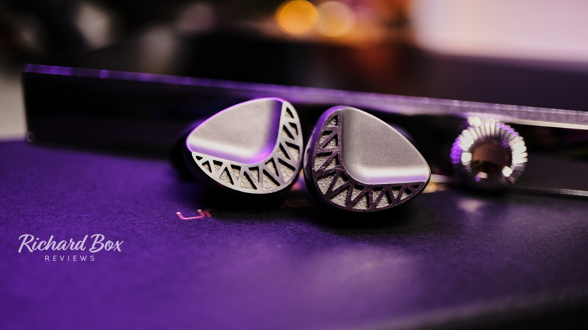 Unique Melody Maven II Crescent | Headphone Reviews and Discussion