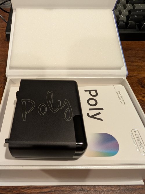 送料無料　CHORD poly 並行新品 1年間代行保証 Chord Electronics Poly Black [CHO-POLY-BLK]｜新品通販フジヤ