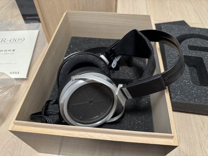Closed: Stax SR-009 Electrostatic Headphones | Headphone Reviews and ...