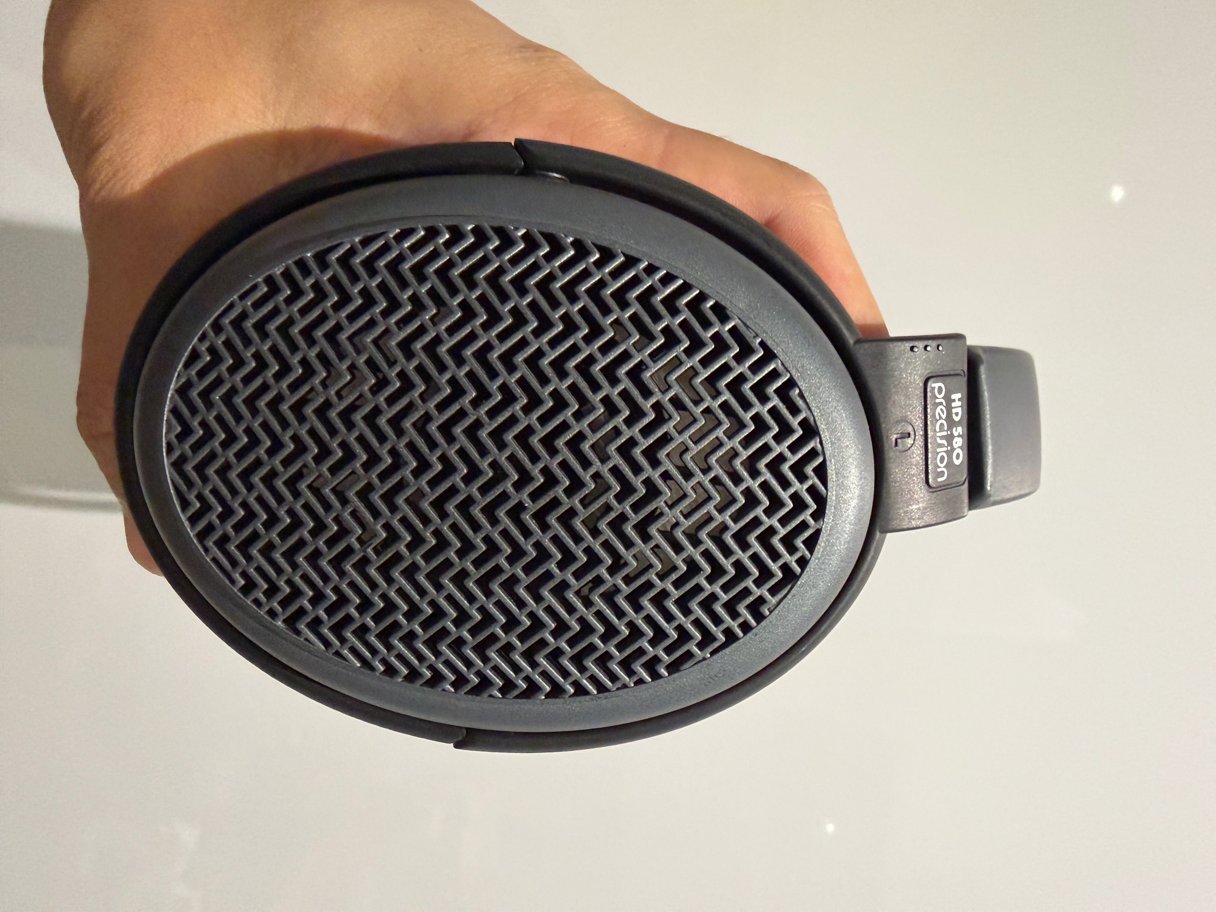 Sold: Very rare Sennheiser HD 580 Precision White Paper baffle