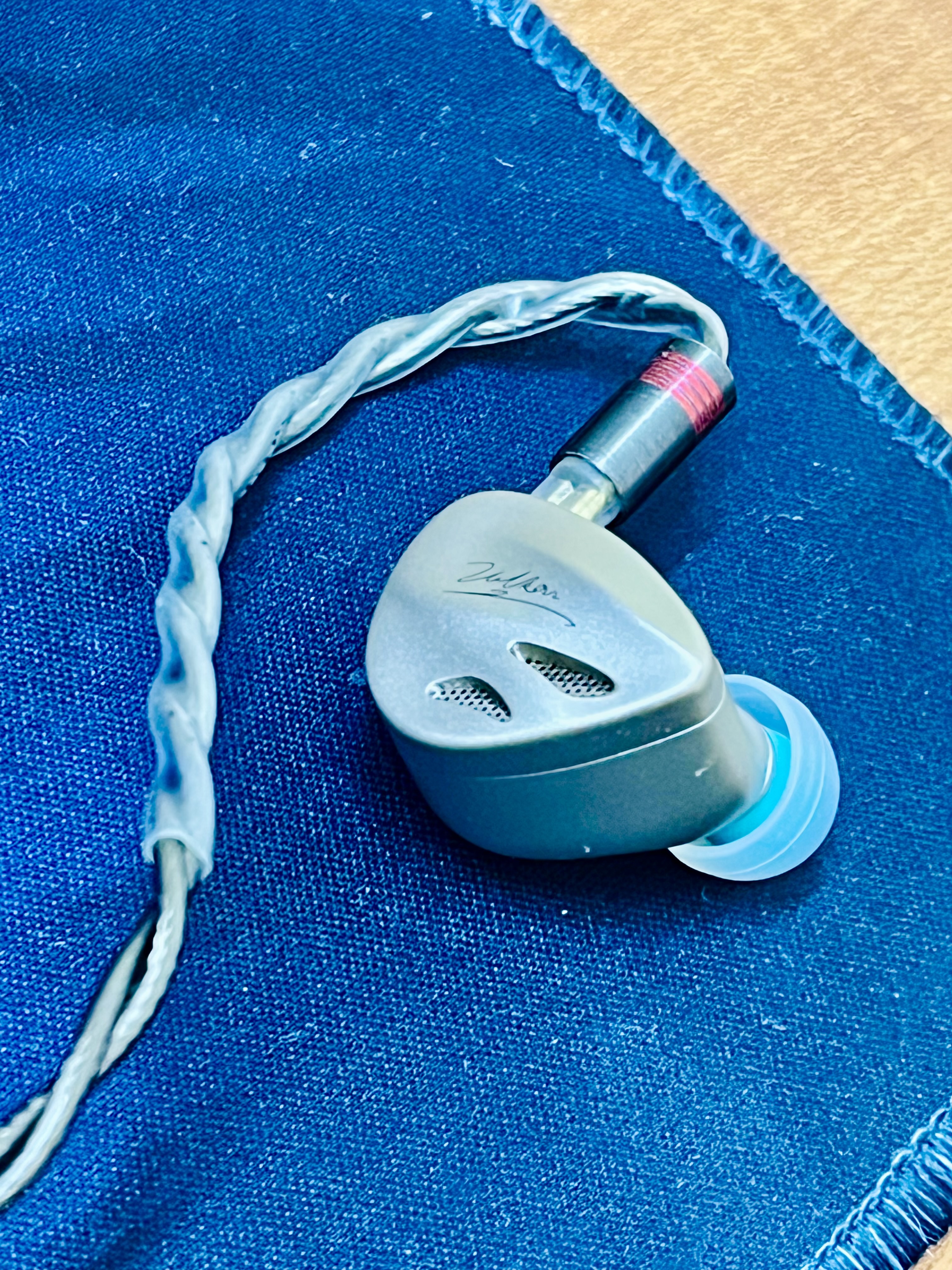 DUNU Vulkan 2 - Reviews | Headphone Reviews and Discussion - Head 