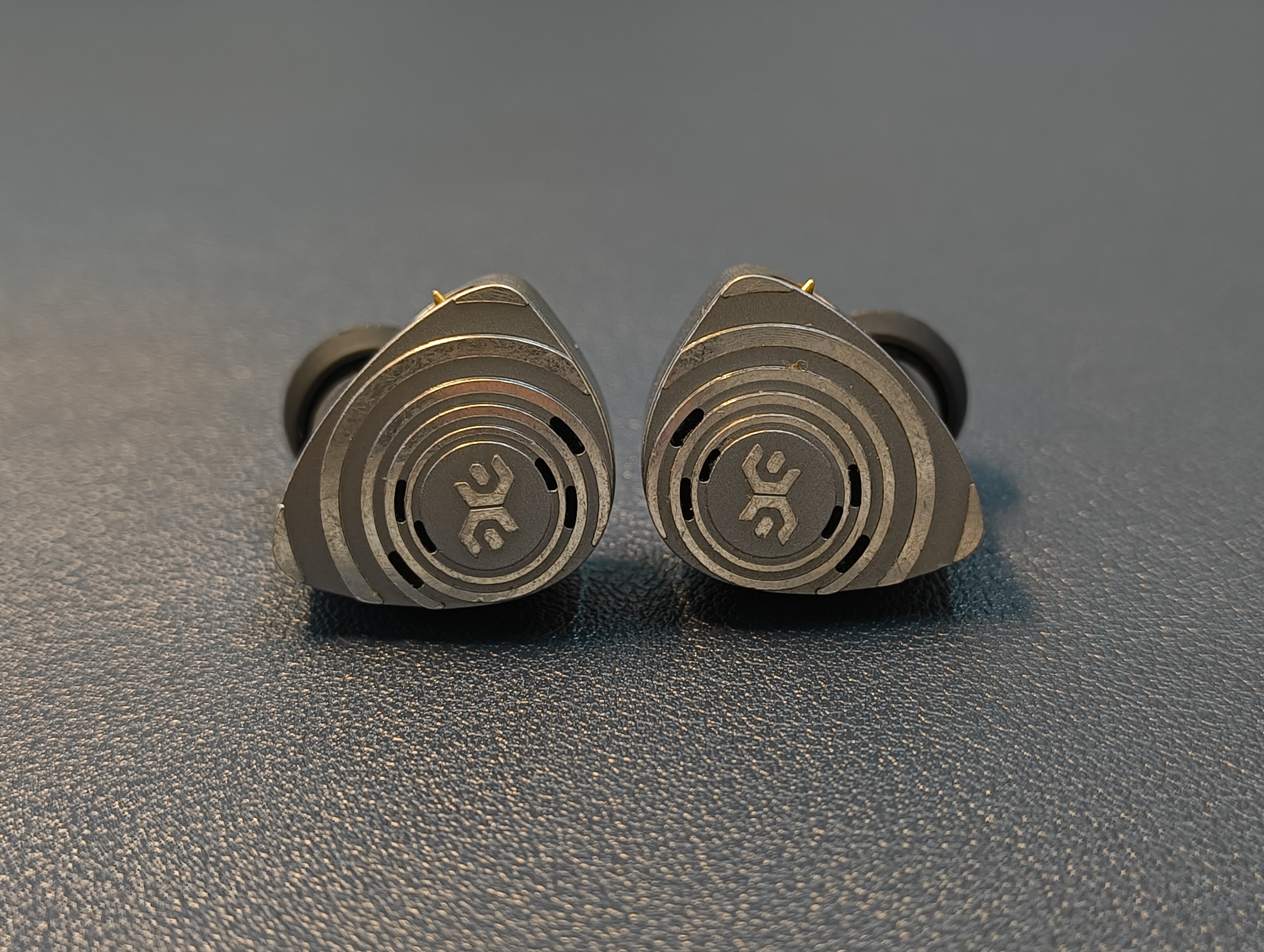 ほぼ新品 Elysian Acoustic Labs Pilgrim Elysian Acoustic Labs