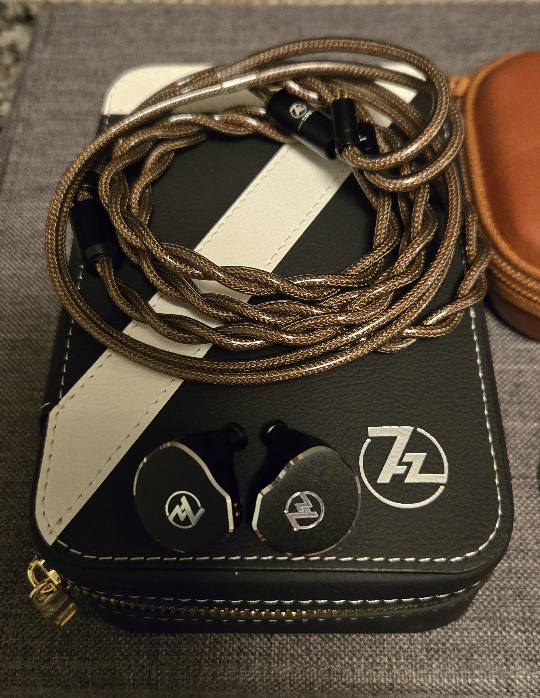 7Hz x Crinacle: Diablo Planar Magnetic Driver IEM - Reviews
