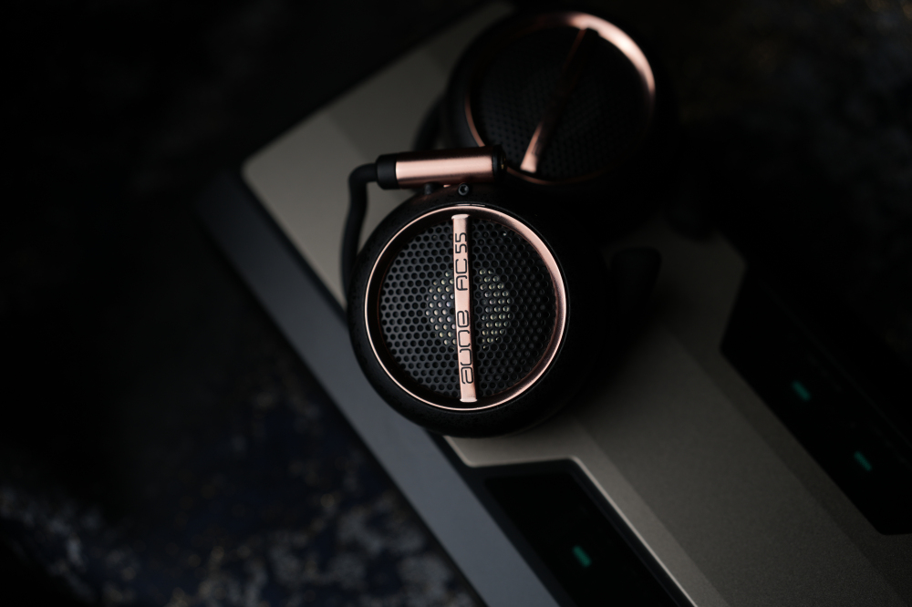 Giveaway | It's Truly Something Different — aune AC55 Open-Back