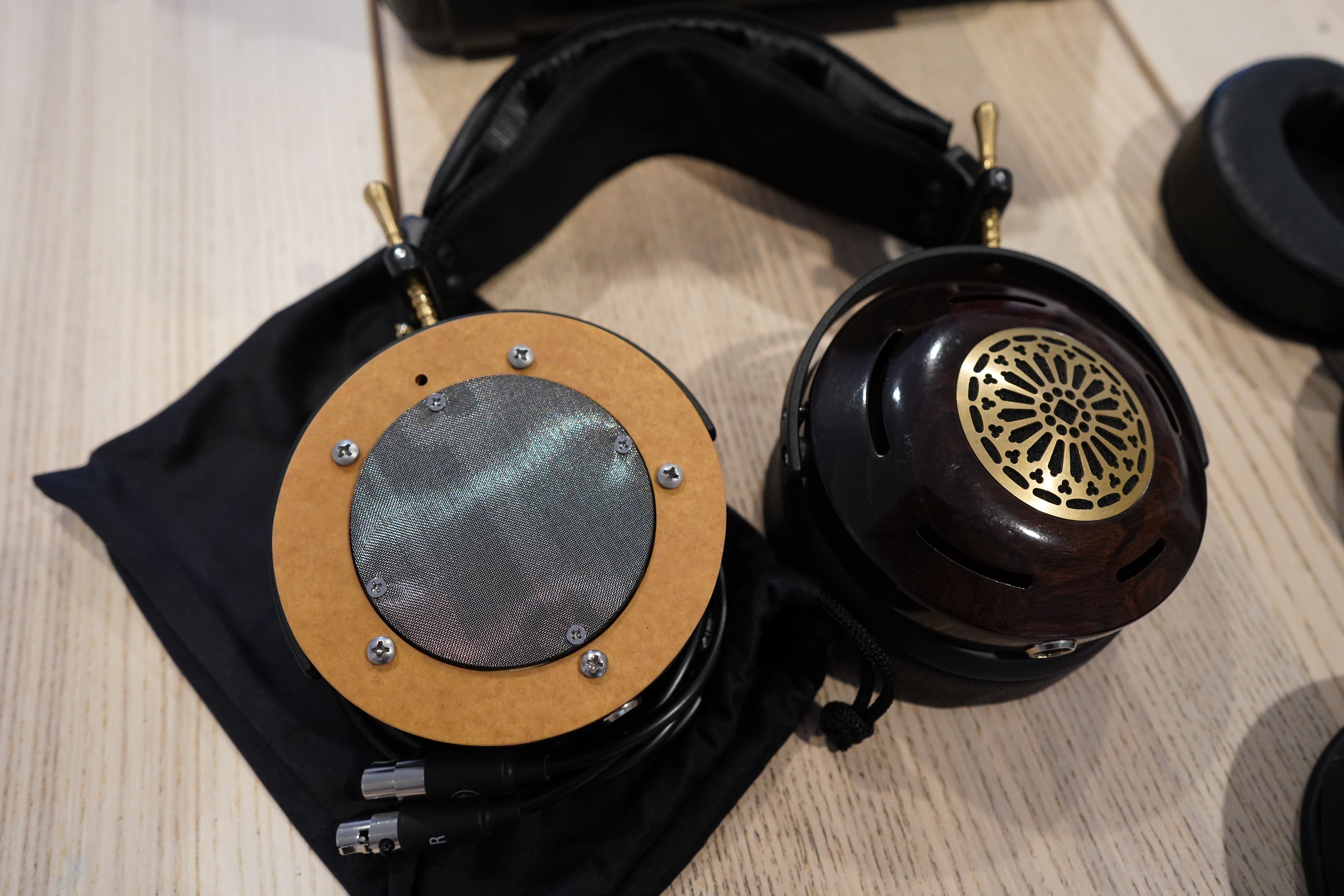 Closed: ZMF Auteur Classic in Blackwood | Headphone Reviews and