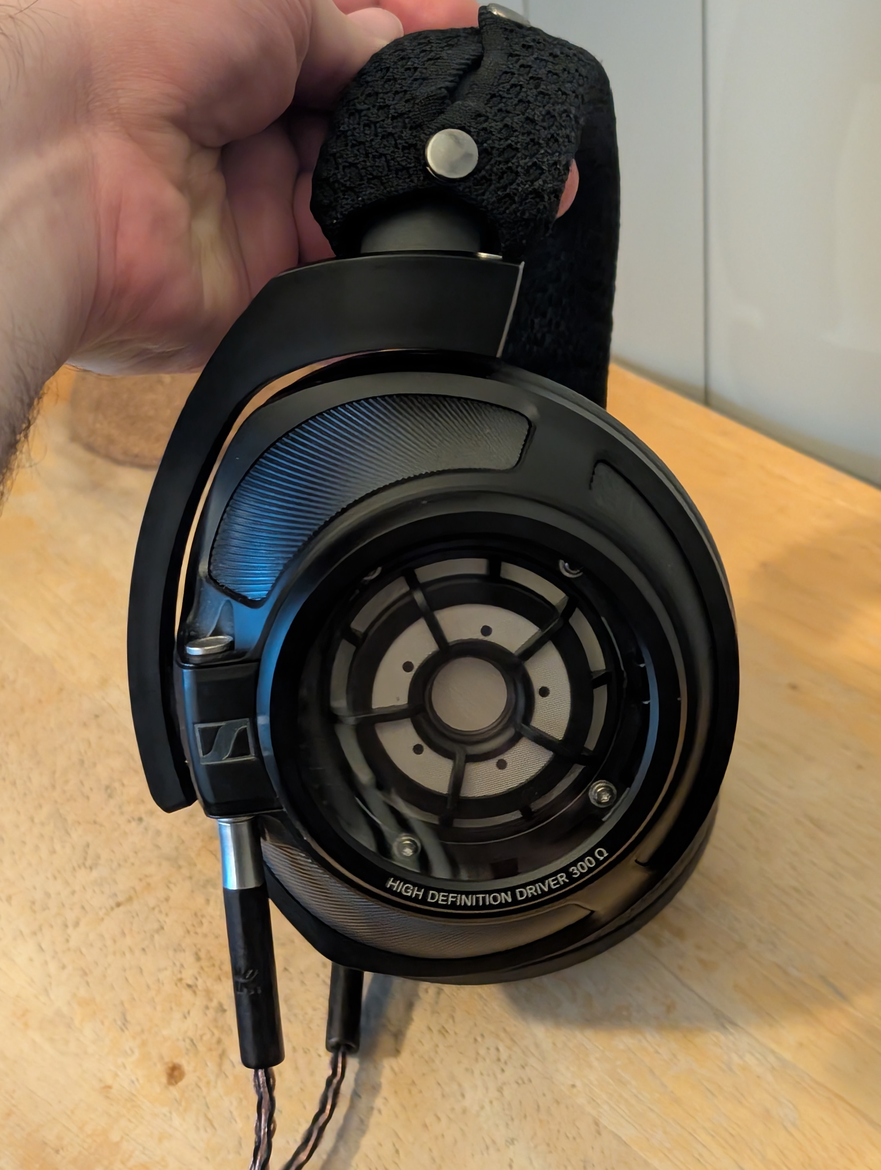 Sennheiser HD 820 - Reviews | Headphone Reviews and Discussion