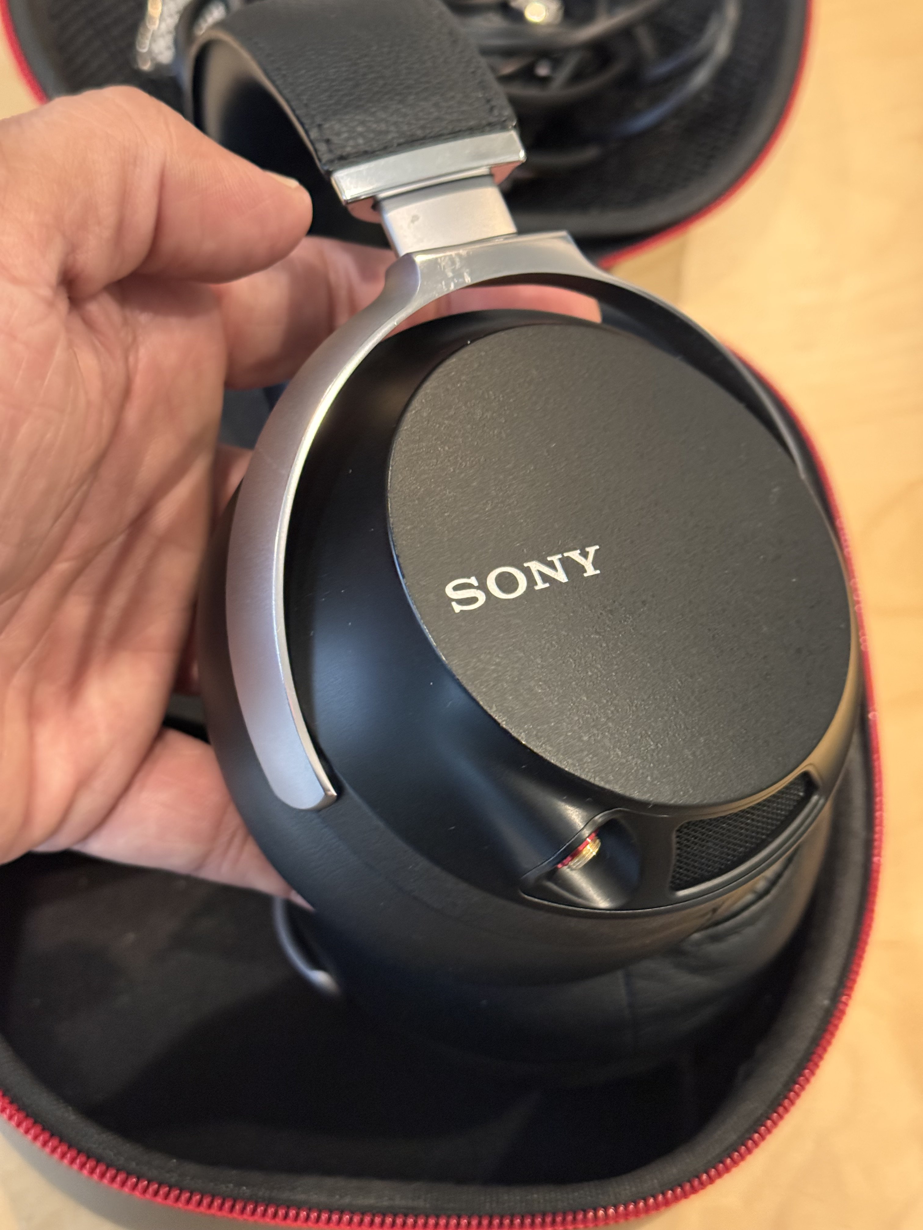 Sold: [SOLD] Sony MDR-Z7 | Headphone Reviews and Discussion - Head-Fi.org