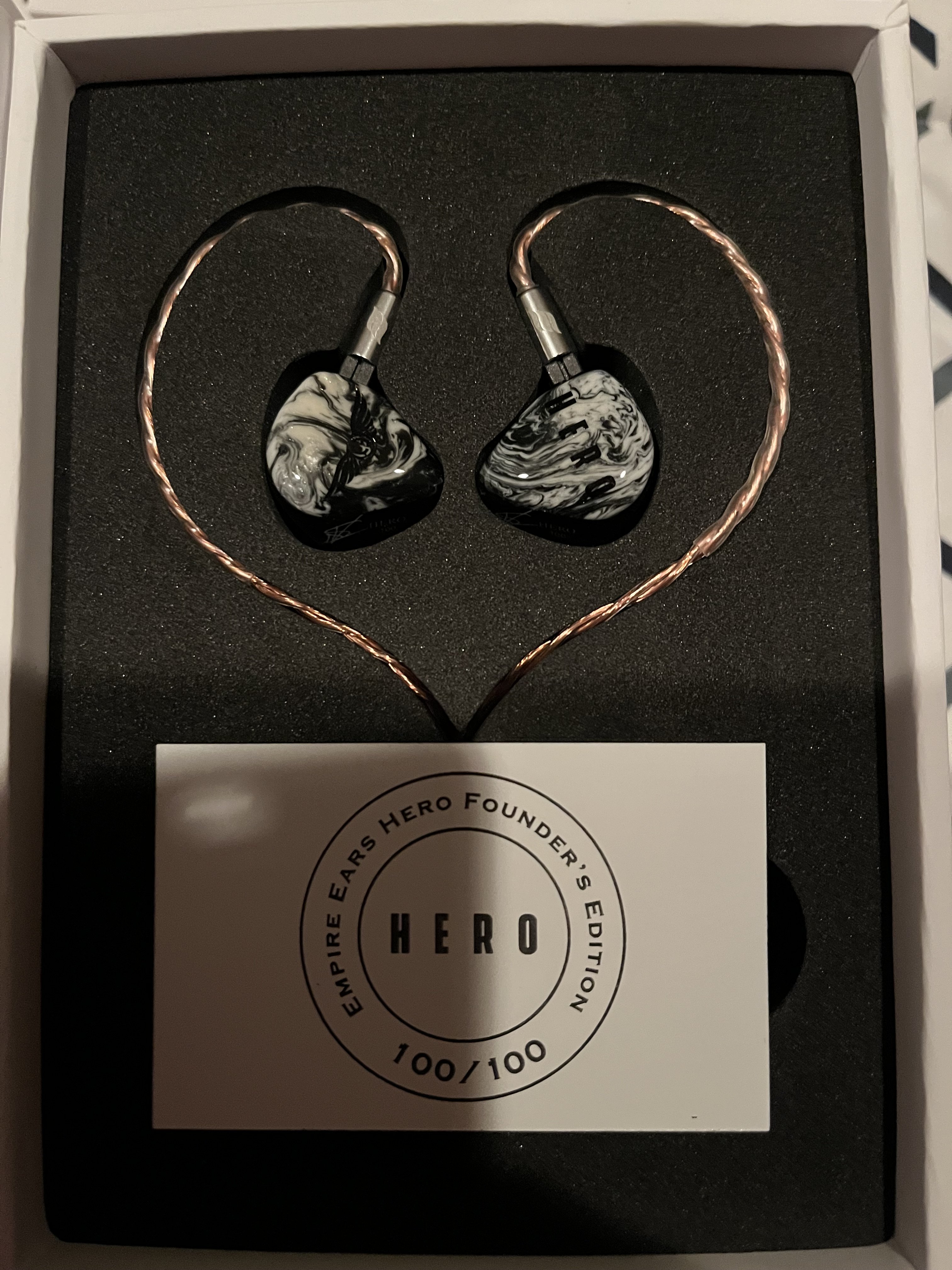 Empire Ears HERO Founder's Editionとノブナガ Empire Ears Hero Founders Edition | Headphone Reviews and
