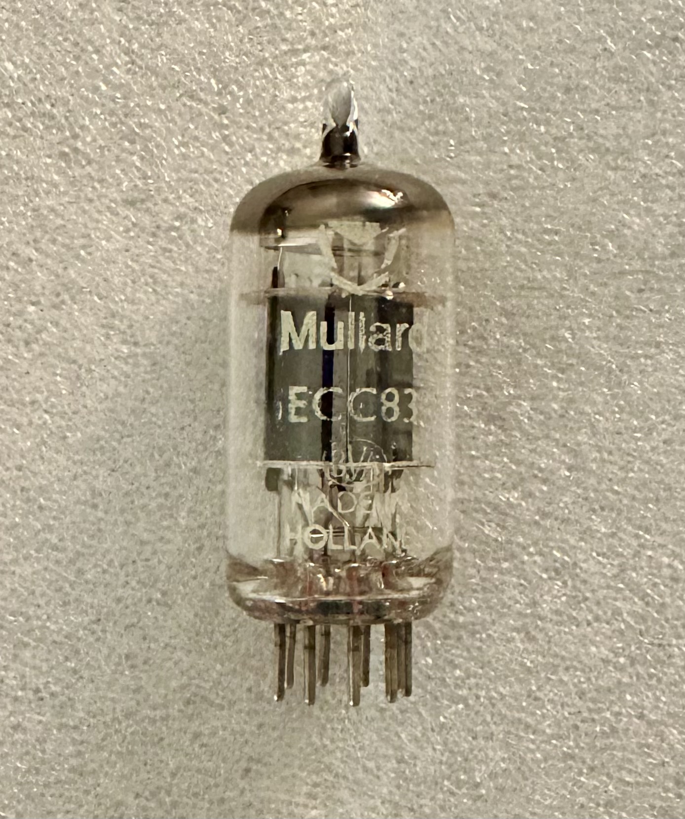 ECC83 真空管 9ピン イギリス製 AMPEREX 希少 Sold: Mullard/Amperex 12AX7/ECC83 (Mullard Shield, “Made in