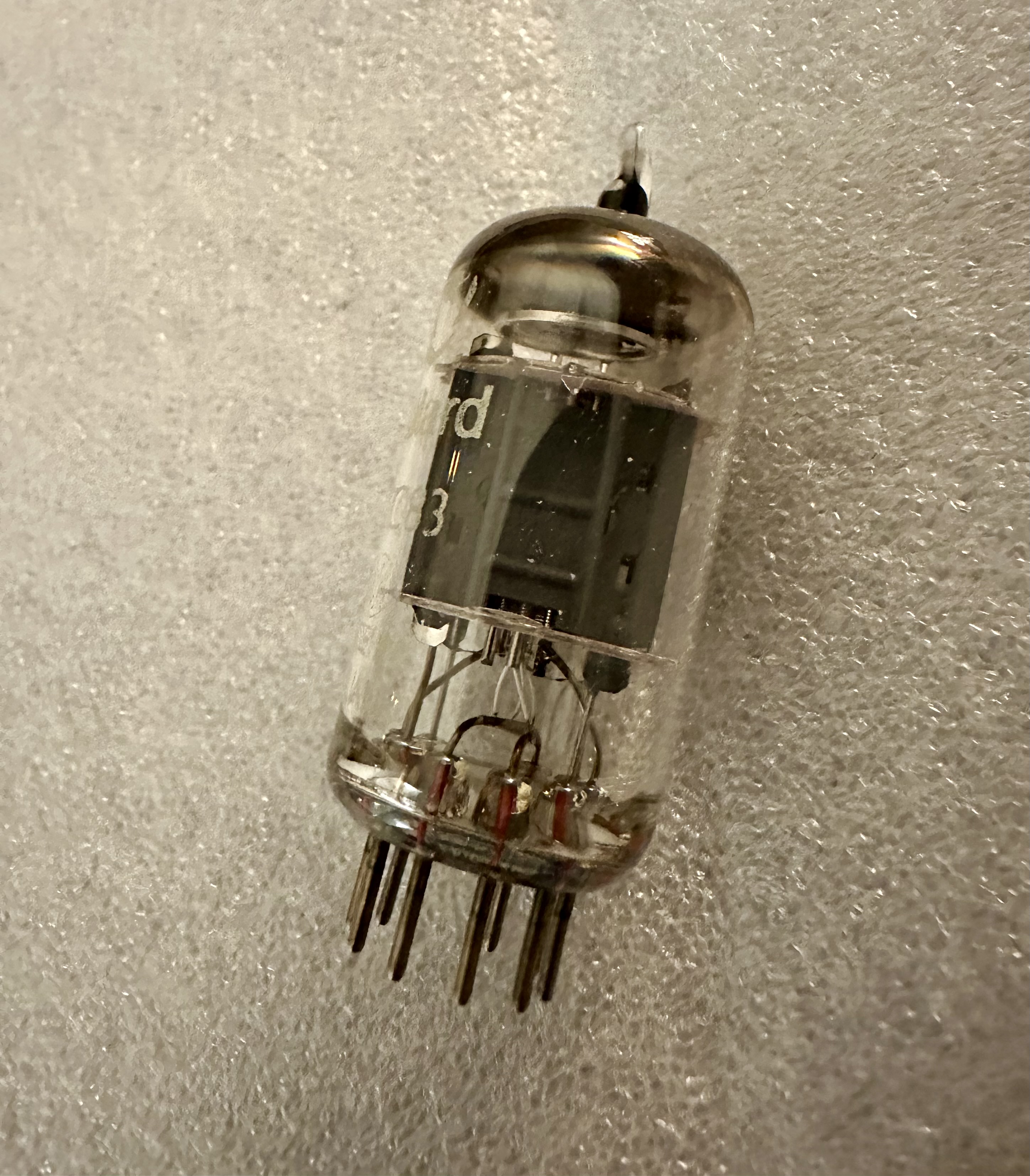 ECC83 真空管 9ピン イギリス製 AMPEREX 希少 Sold: Mullard/Amperex 12AX7/ECC83 (Mullard Shield, “Made in