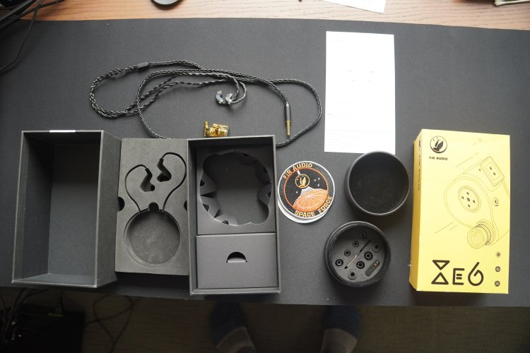 FIR AUDIO Xenon 6 XE6 送料無料 新品並行輸入品 FiR Audio Xenon 6 (XE6) 入耳式耳機