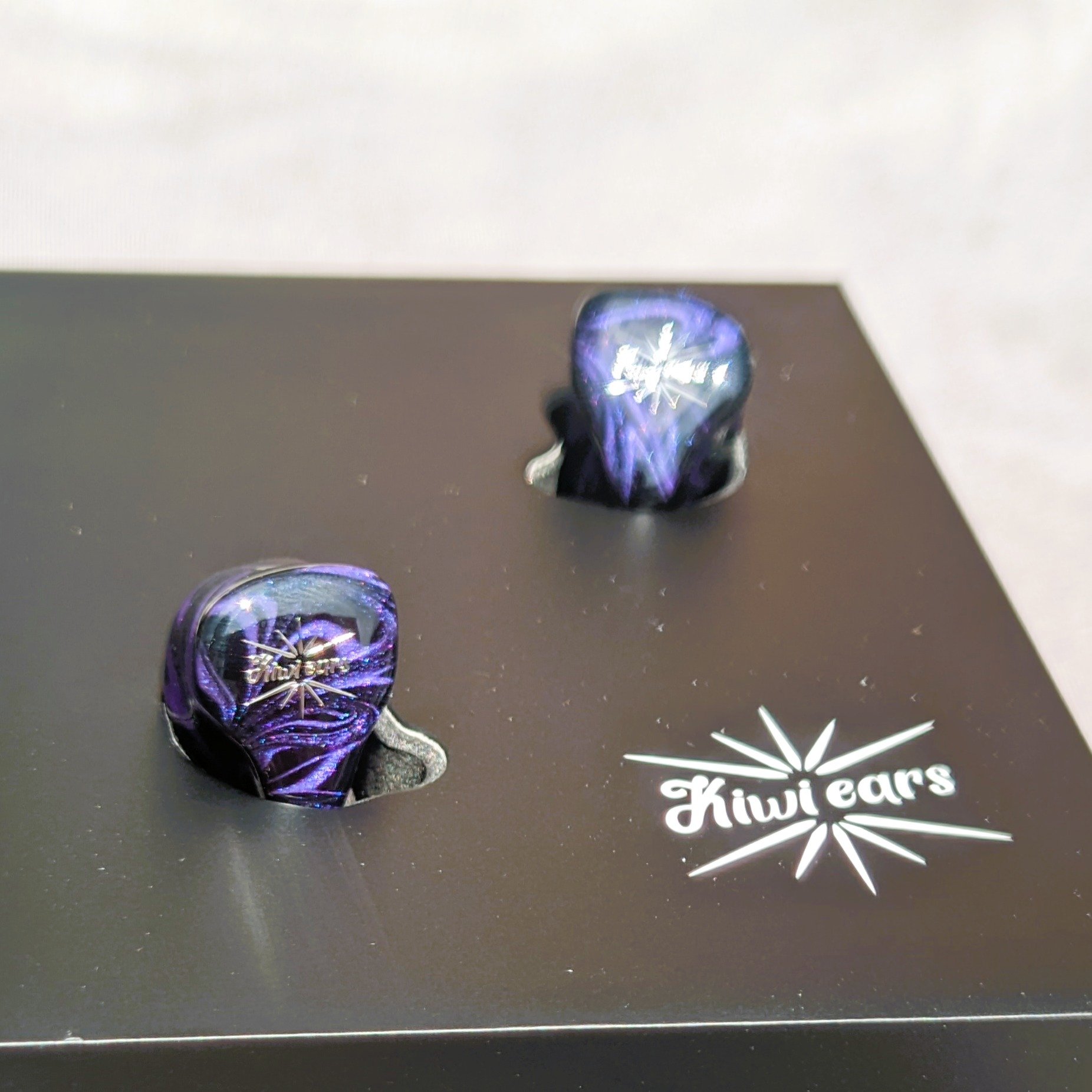 Such a lovely article - we really do have a lovely bond on \u0026 off the Great  Kiwi Bake Off set #greatkiwibakeoff, image size:1852x1852