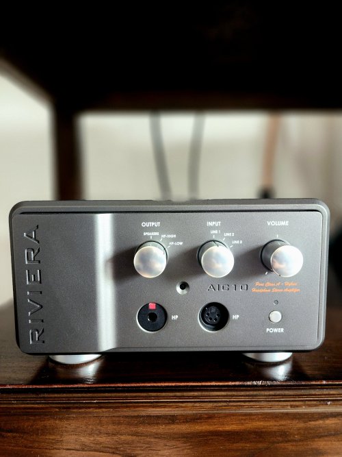 Closed: Riviera AIC-10 headphones & speakers amplifier (230 Volts ...