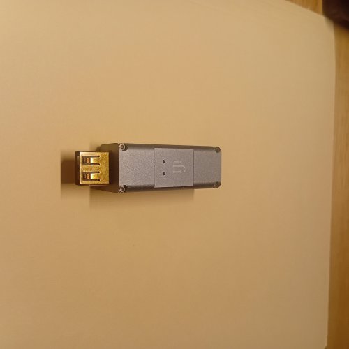Closed: RARE Ifi iPurifier2 USB DAC (reclocker, line isolator, jitter ...